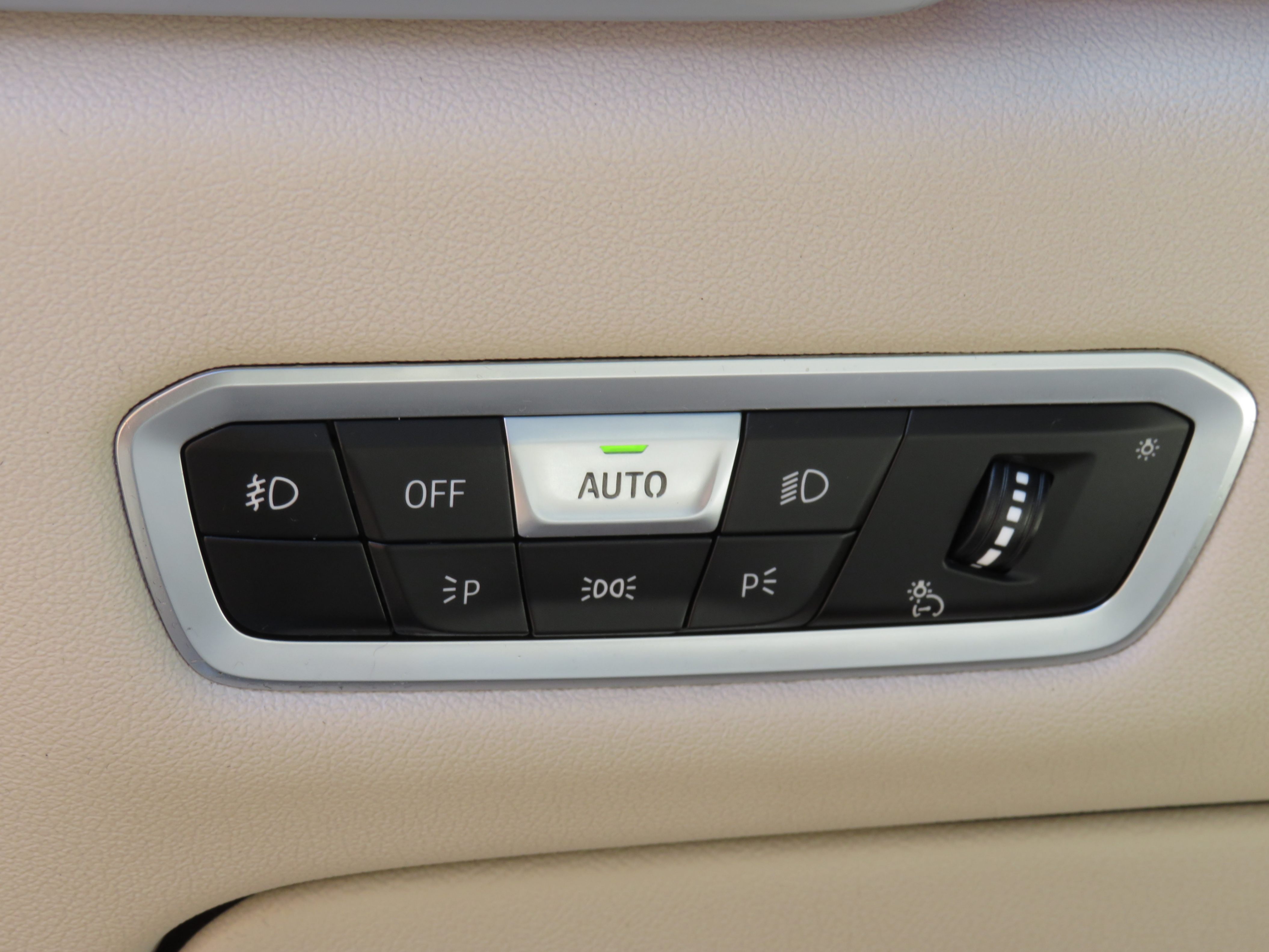 /laautomotive/2020-BMW-X5-6989177746850304.jpg