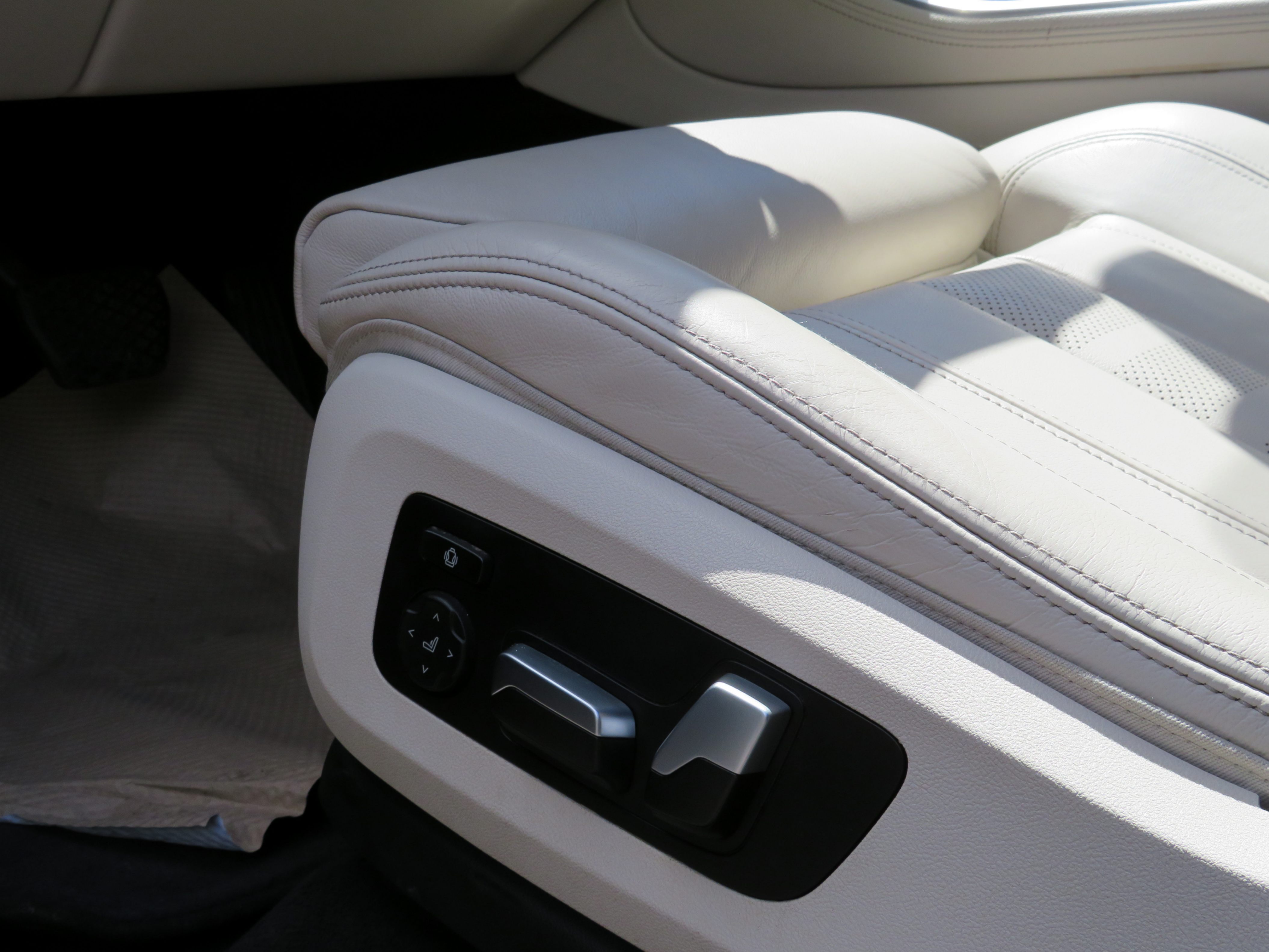 /laautomotive/2020-BMW-X5-9279860855170365.jpg