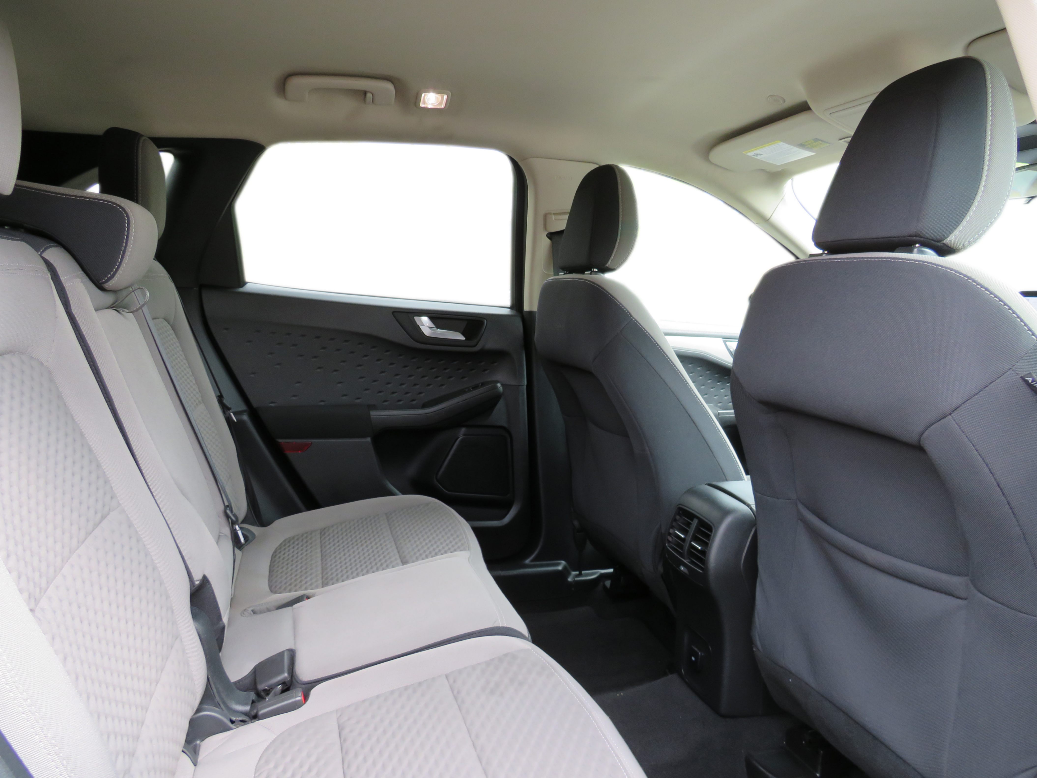 /laautomotive/2020-Ford-Escape-0686365093851895.jpg