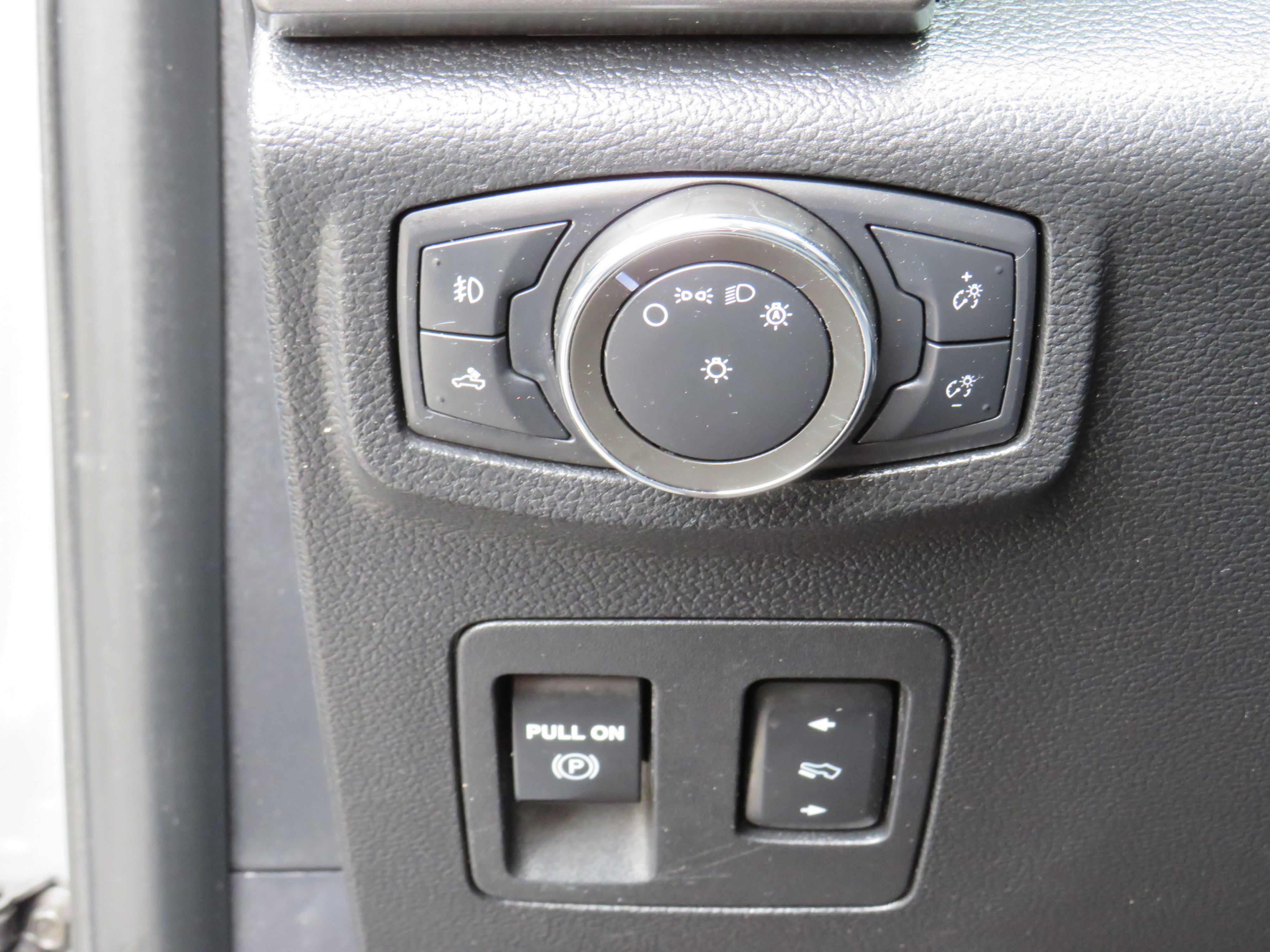 /laautomotive/2020-Ford-F-150-5456597912553458.jpg