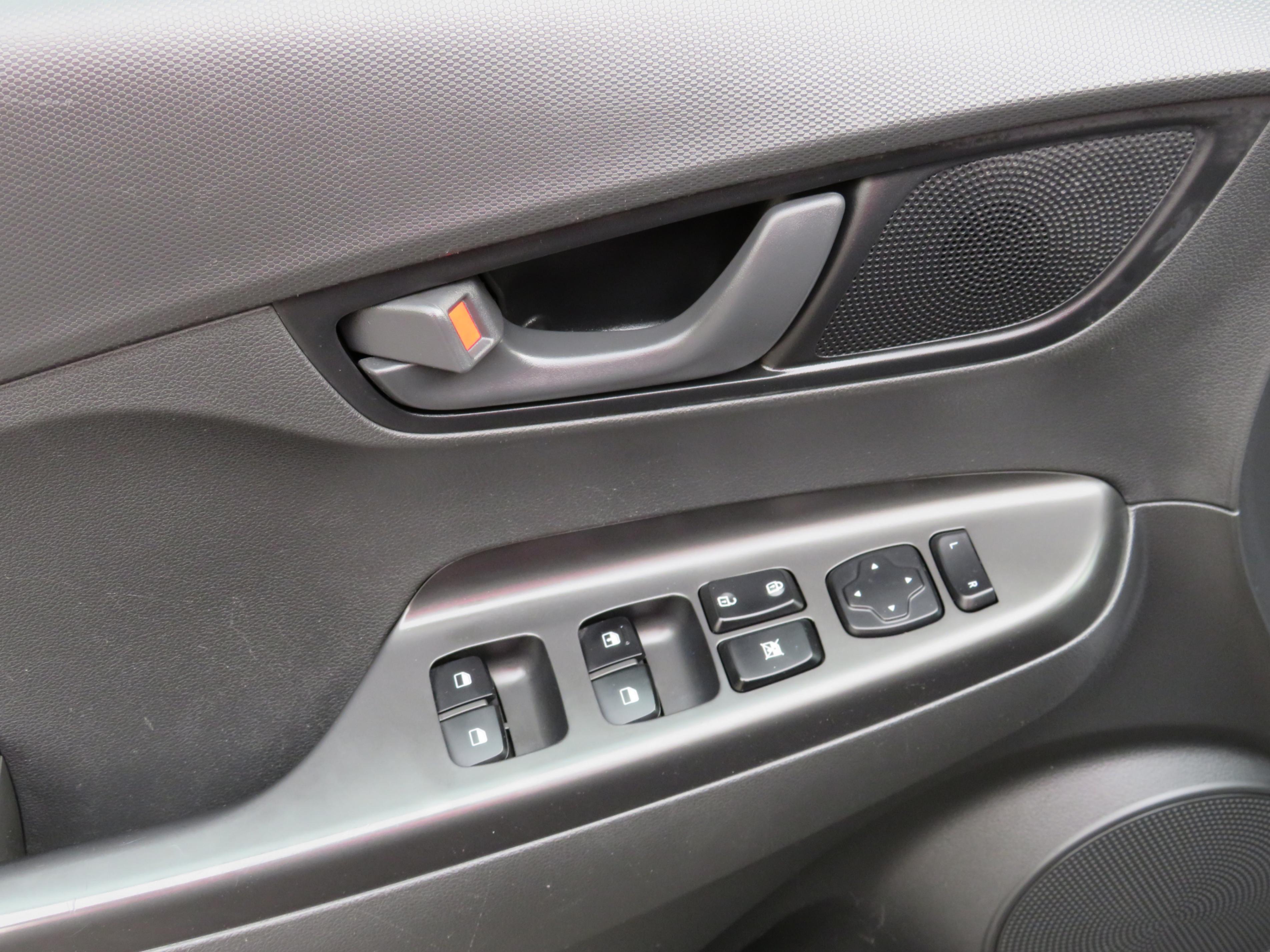 /laautomotive/2020-Hyundai-Kona-16893785946665774.jpg