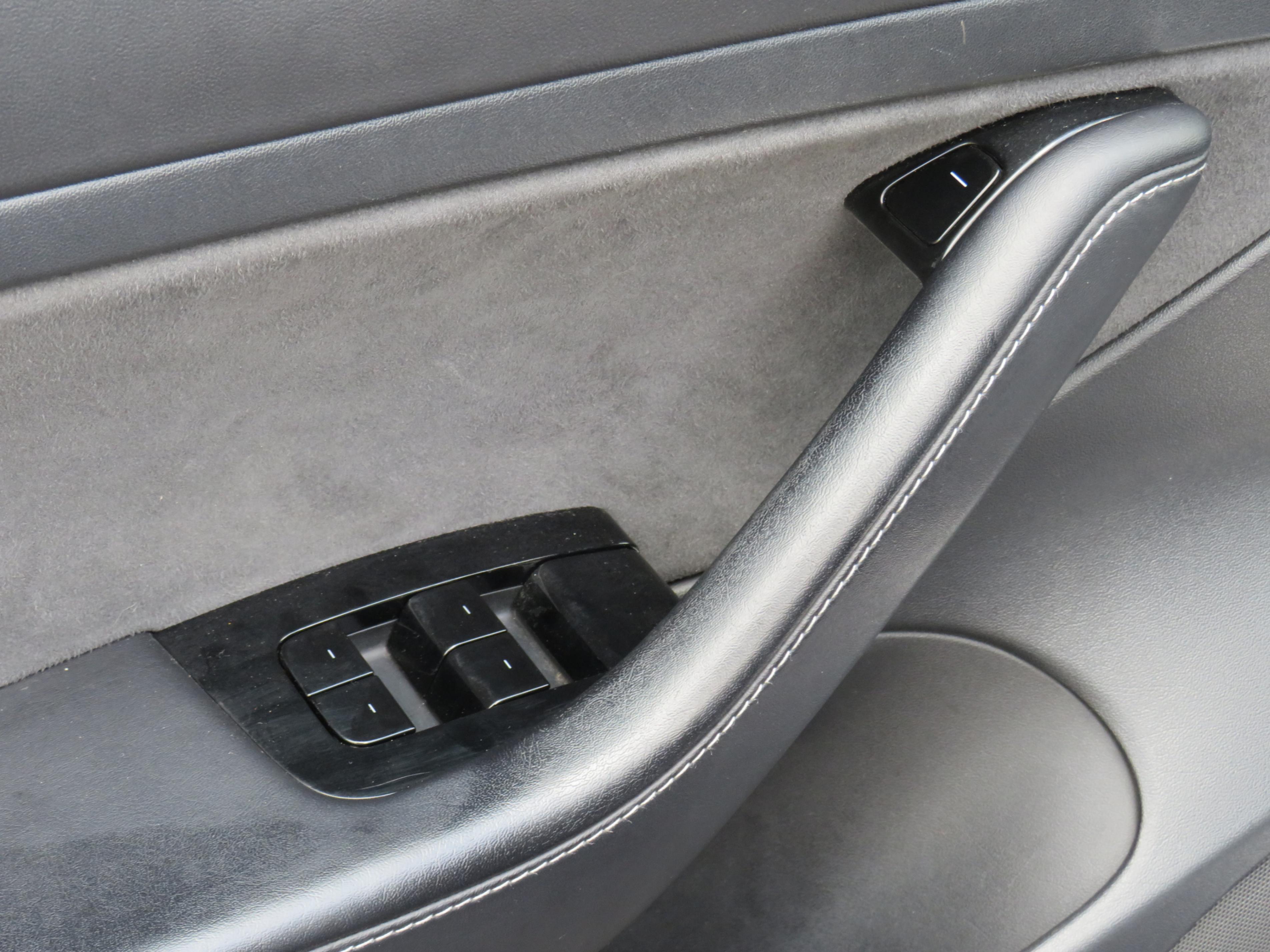 /laautomotive/2020-Tesla-Model3-31757649744482364.jpg