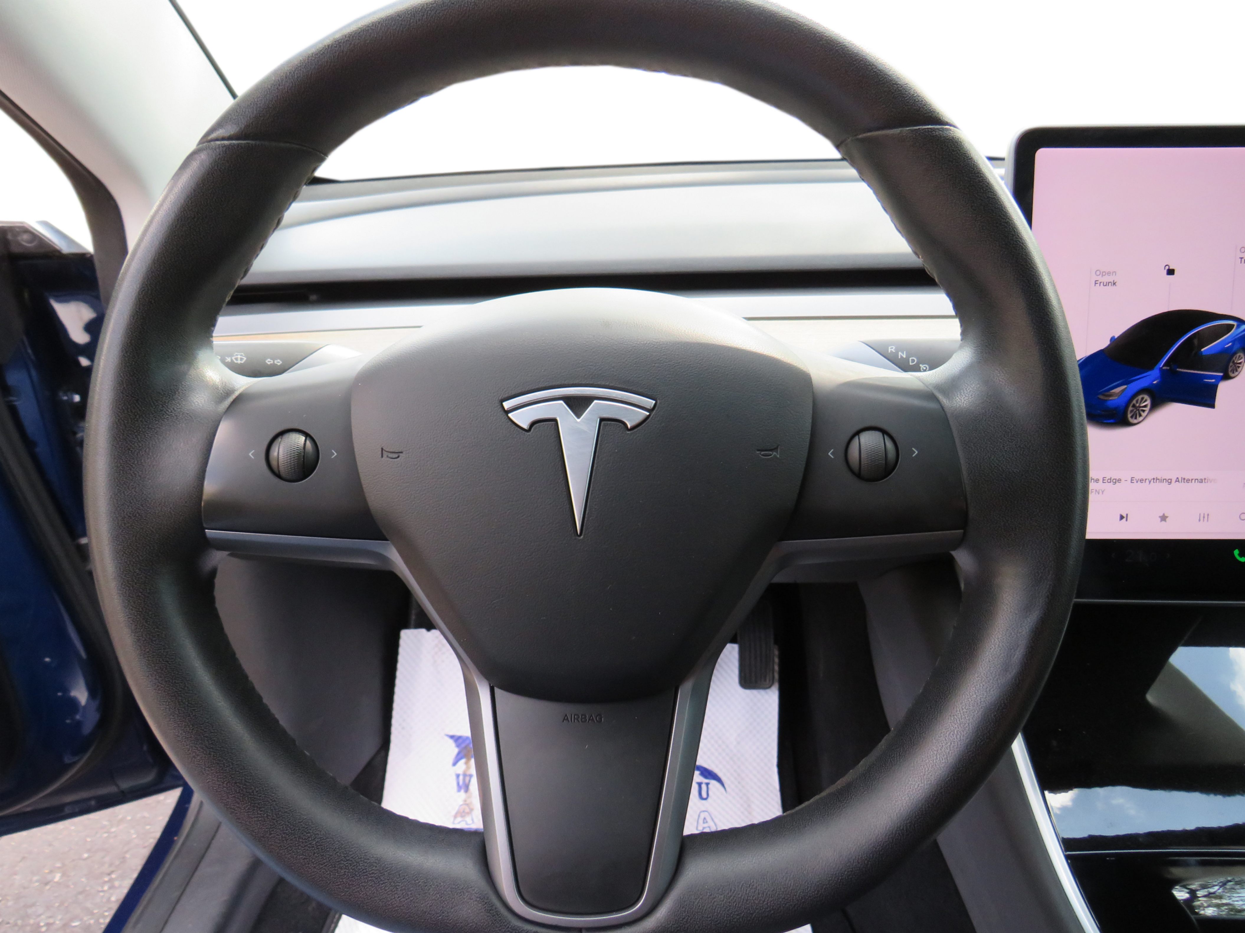 /laautomotive/2020-Tesla-Model3-9446342306262225.jpg