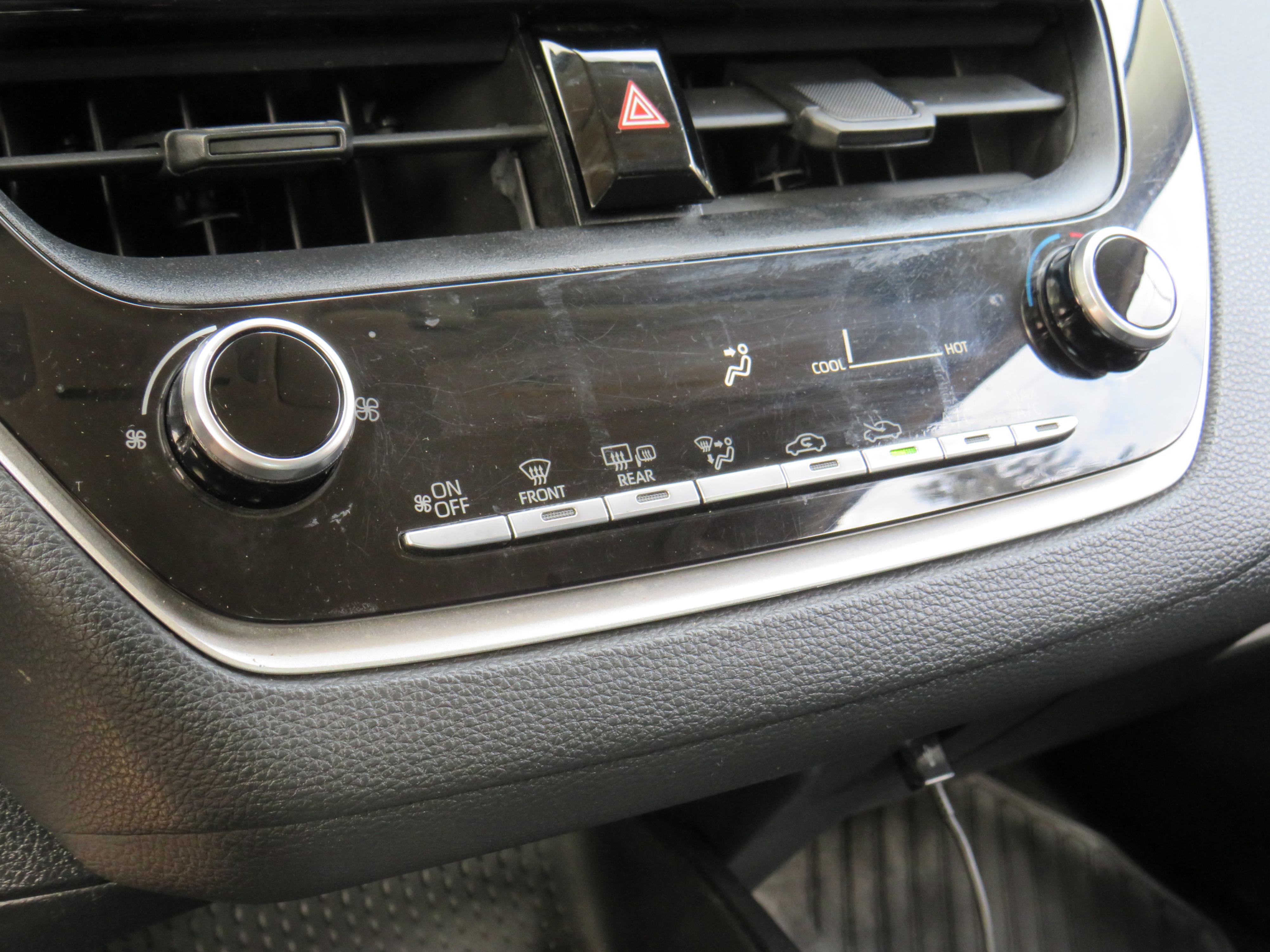/laautomotive/2020-Toyota-Corolla-026245125185596407.jpg