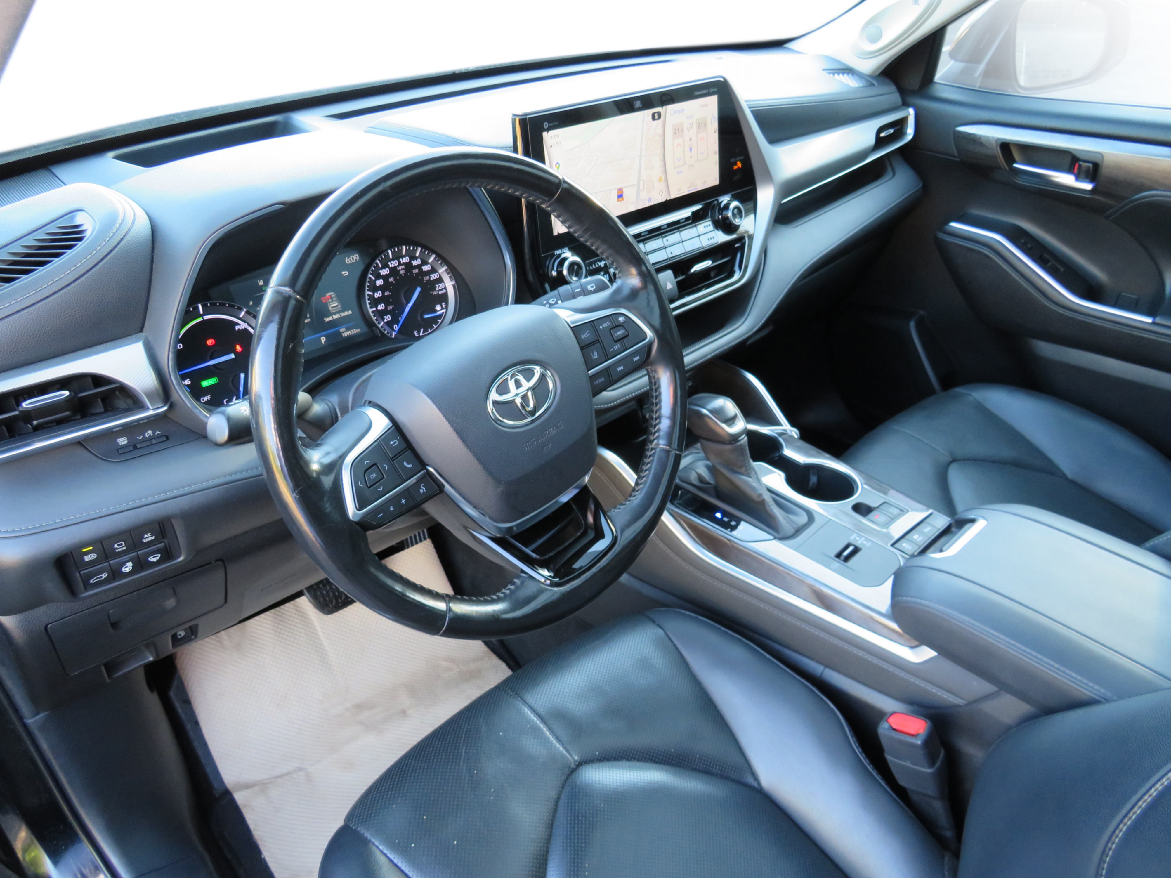 /laautomotive/2020-Toyota-Highlander-12020680279402951.jpg