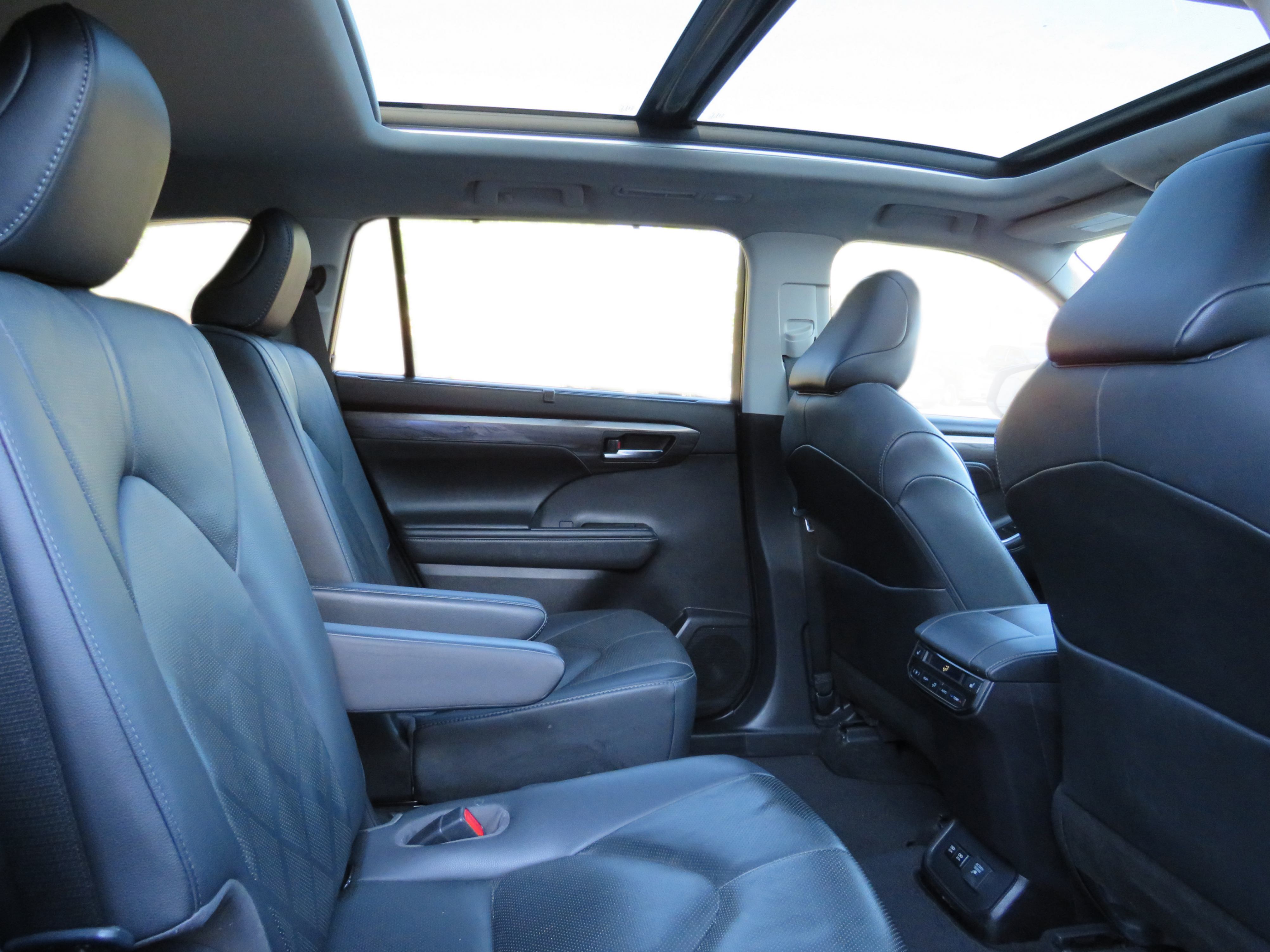 /laautomotive/2020-Toyota-Highlander-4940075051143342.jpg