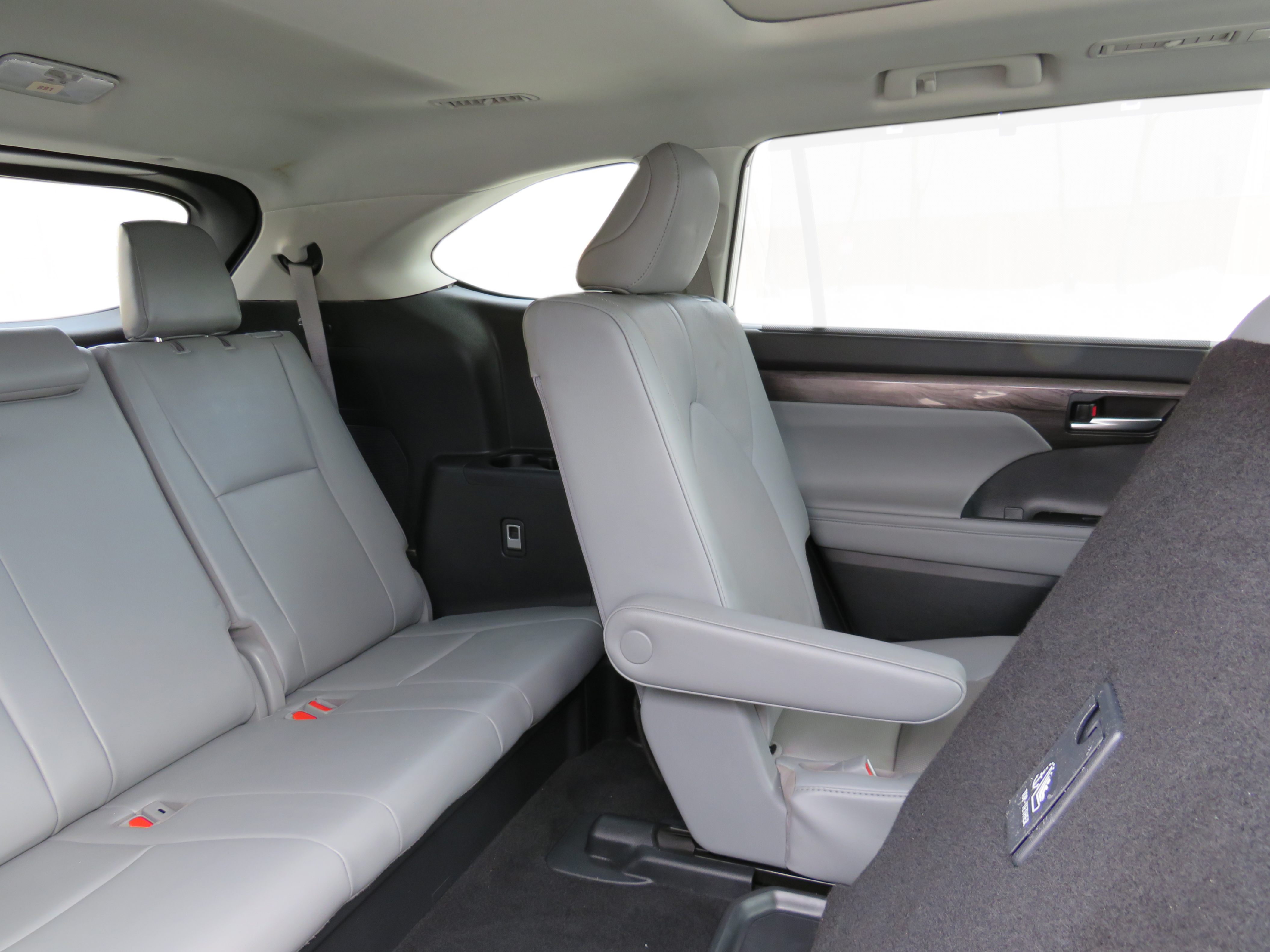 /laautomotive/2020-Toyota-Highlander-7615972821266328.jpg