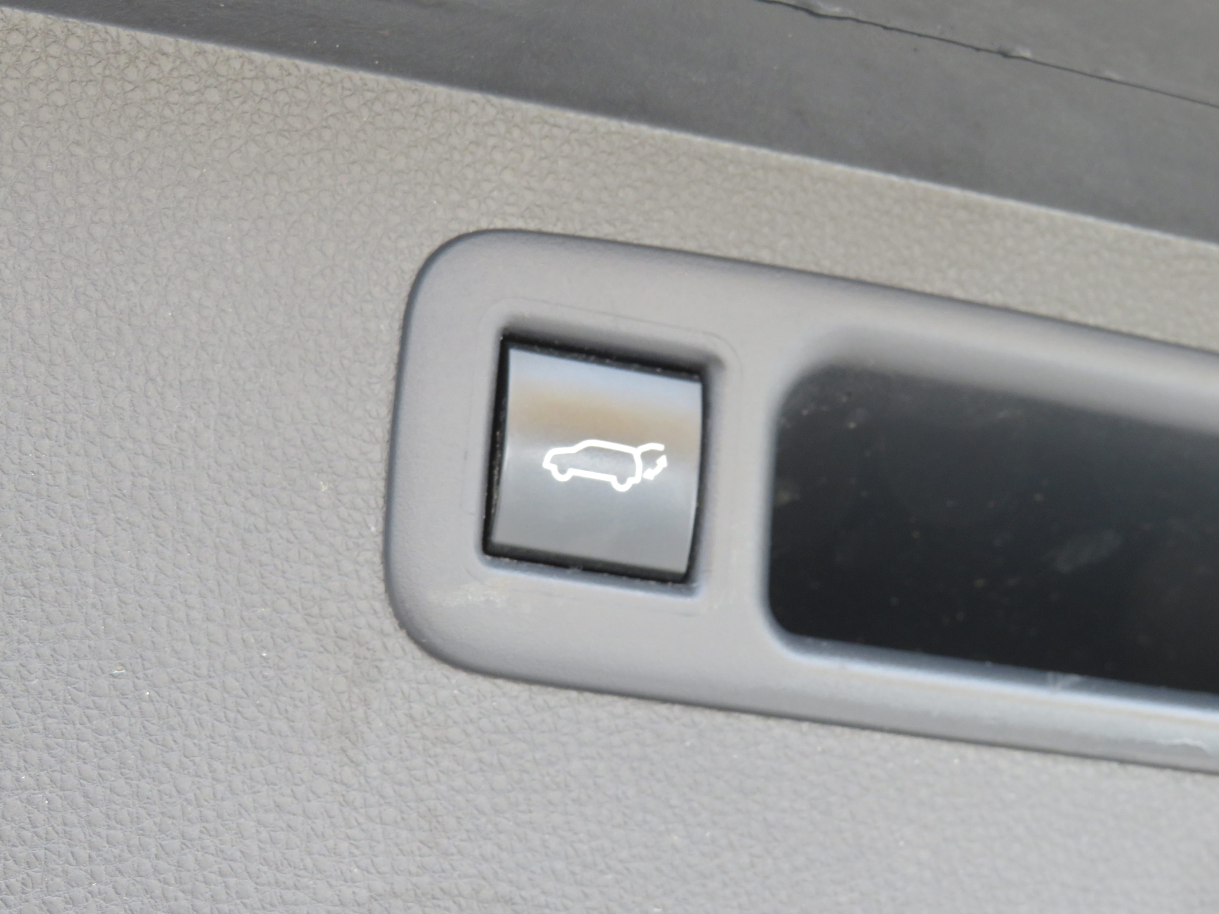 /laautomotive/2020-Toyota-Highlander-7729465947129817.jpg