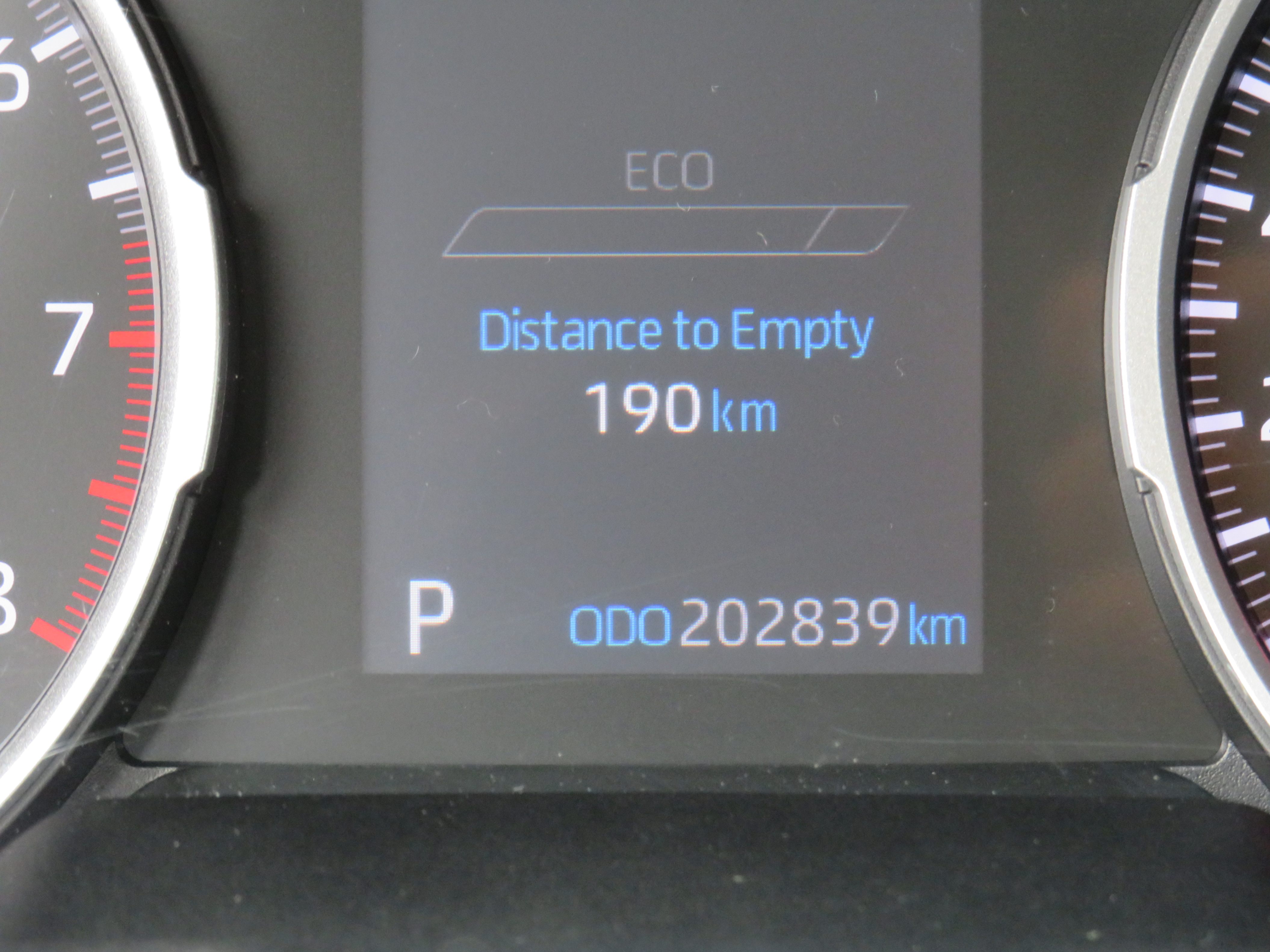 /laautomotive/2020-Toyota-RAV4-0231034864916162.jpg