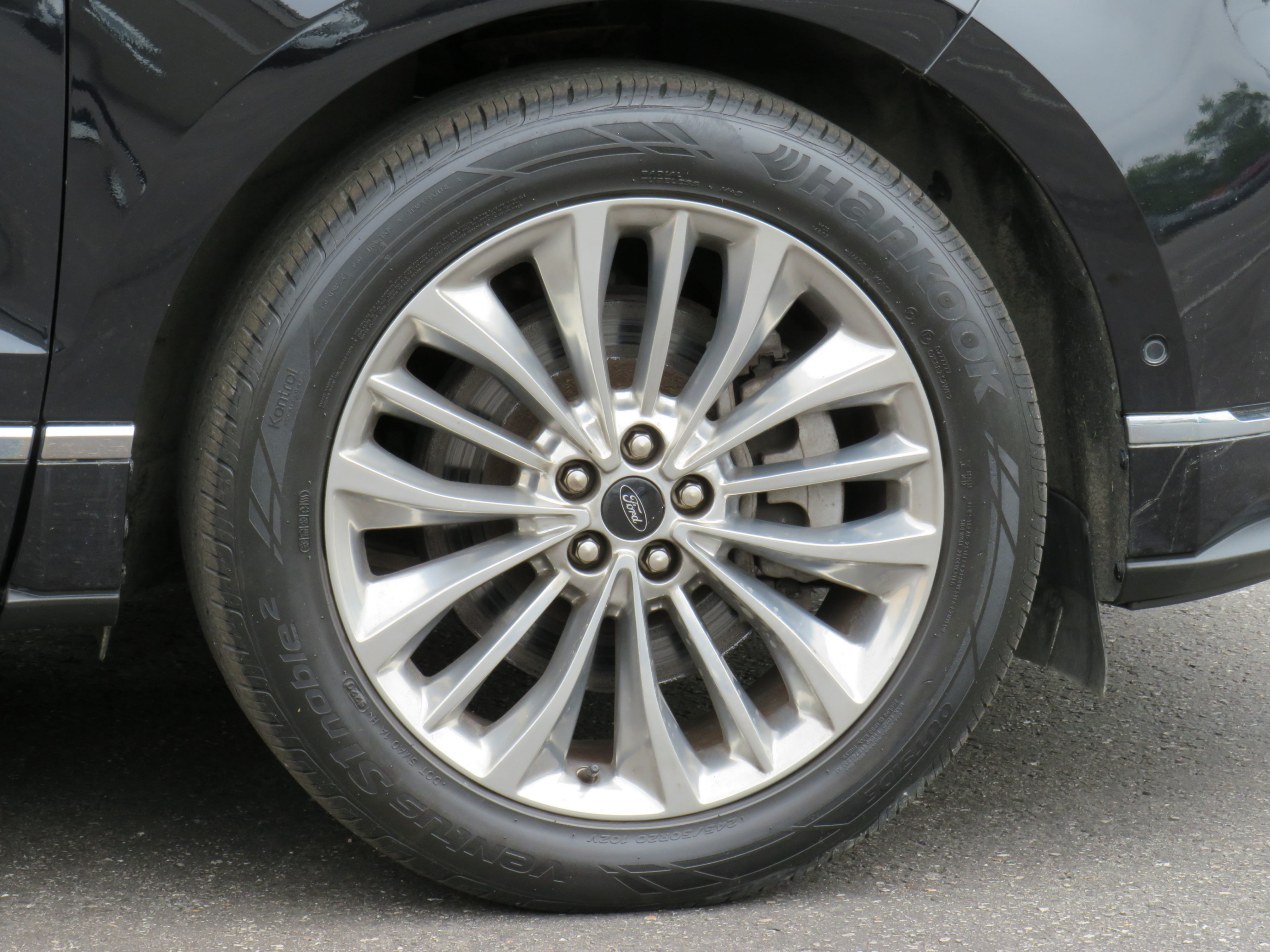 /laautomotive/2021-Ford-Edge-15381386255845841.jpg
