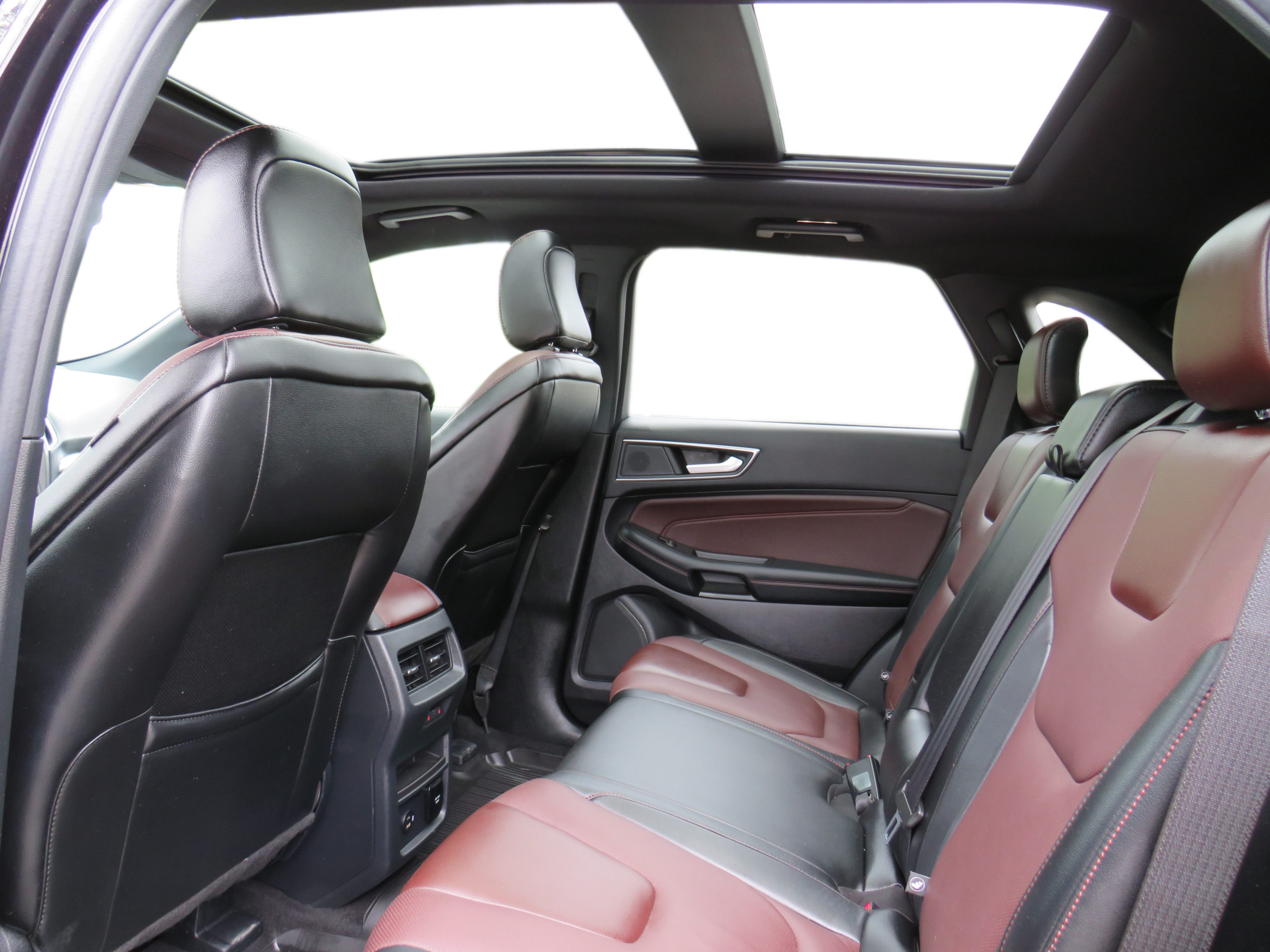 /laautomotive/2021-Ford-Edge-7377677020504241.jpg