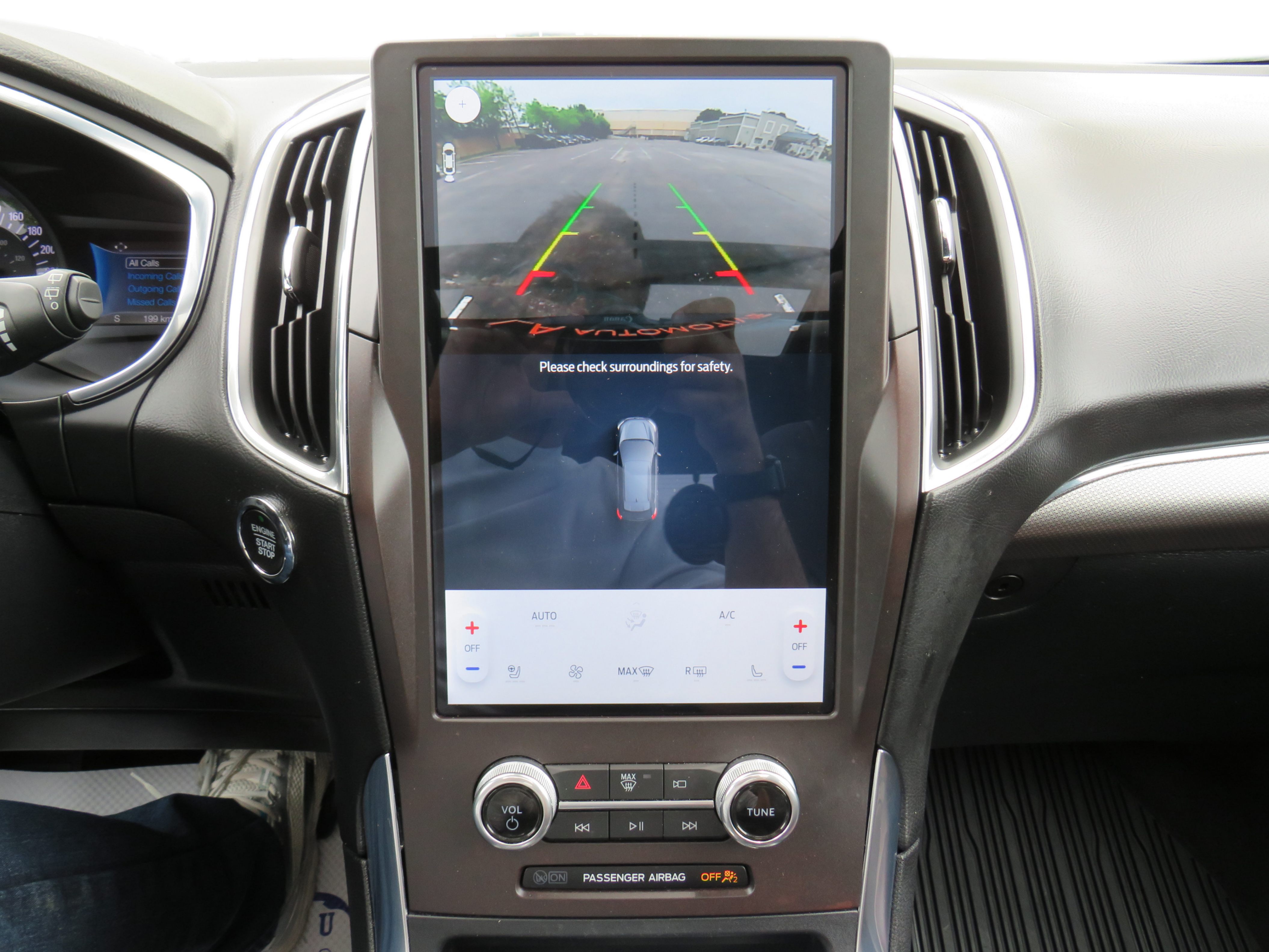 /laautomotive/2021-Ford-Edge-819723166023469.jpg