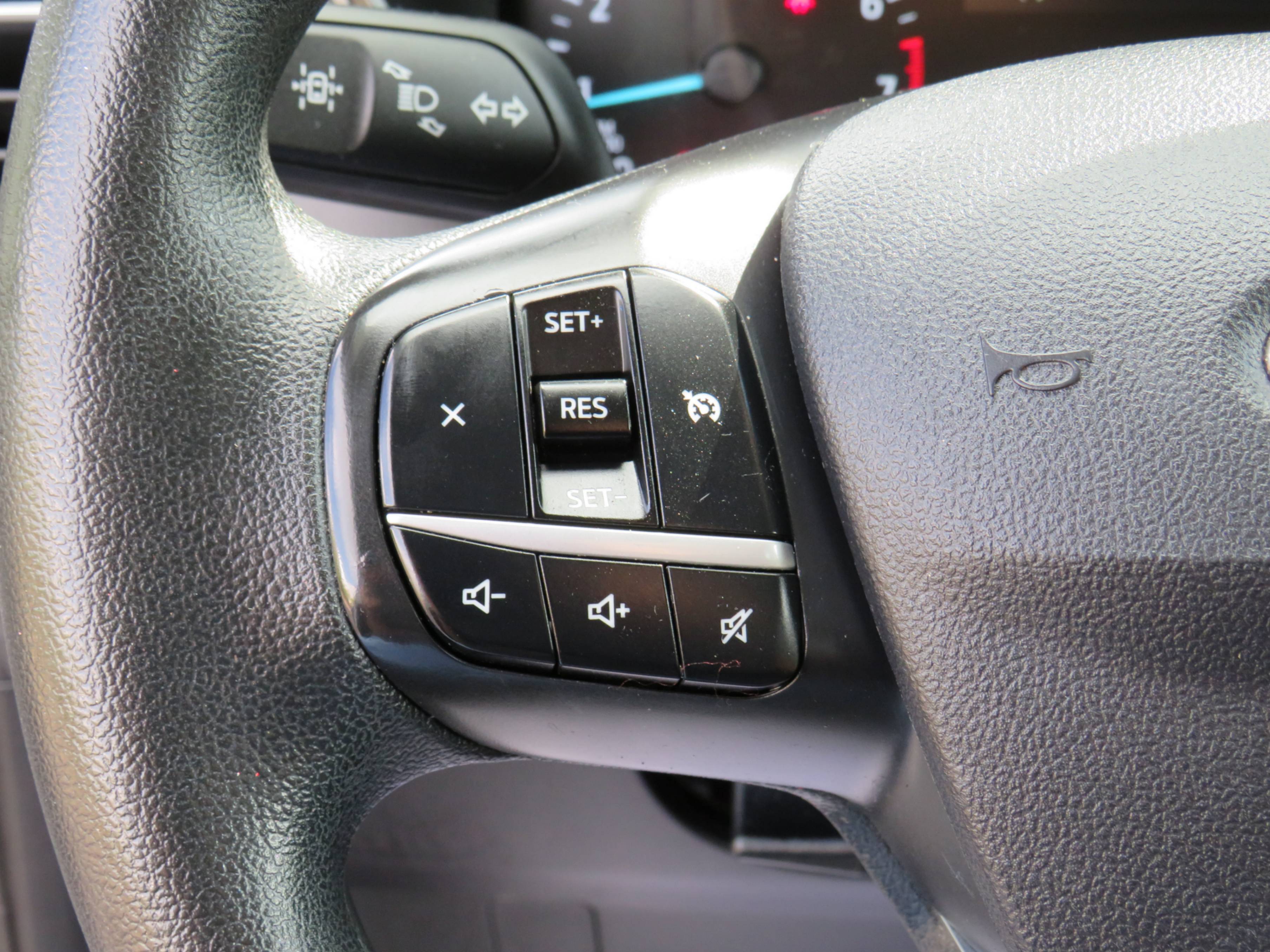 /laautomotive/2021-Ford-Escape-014032831840392612.jpg