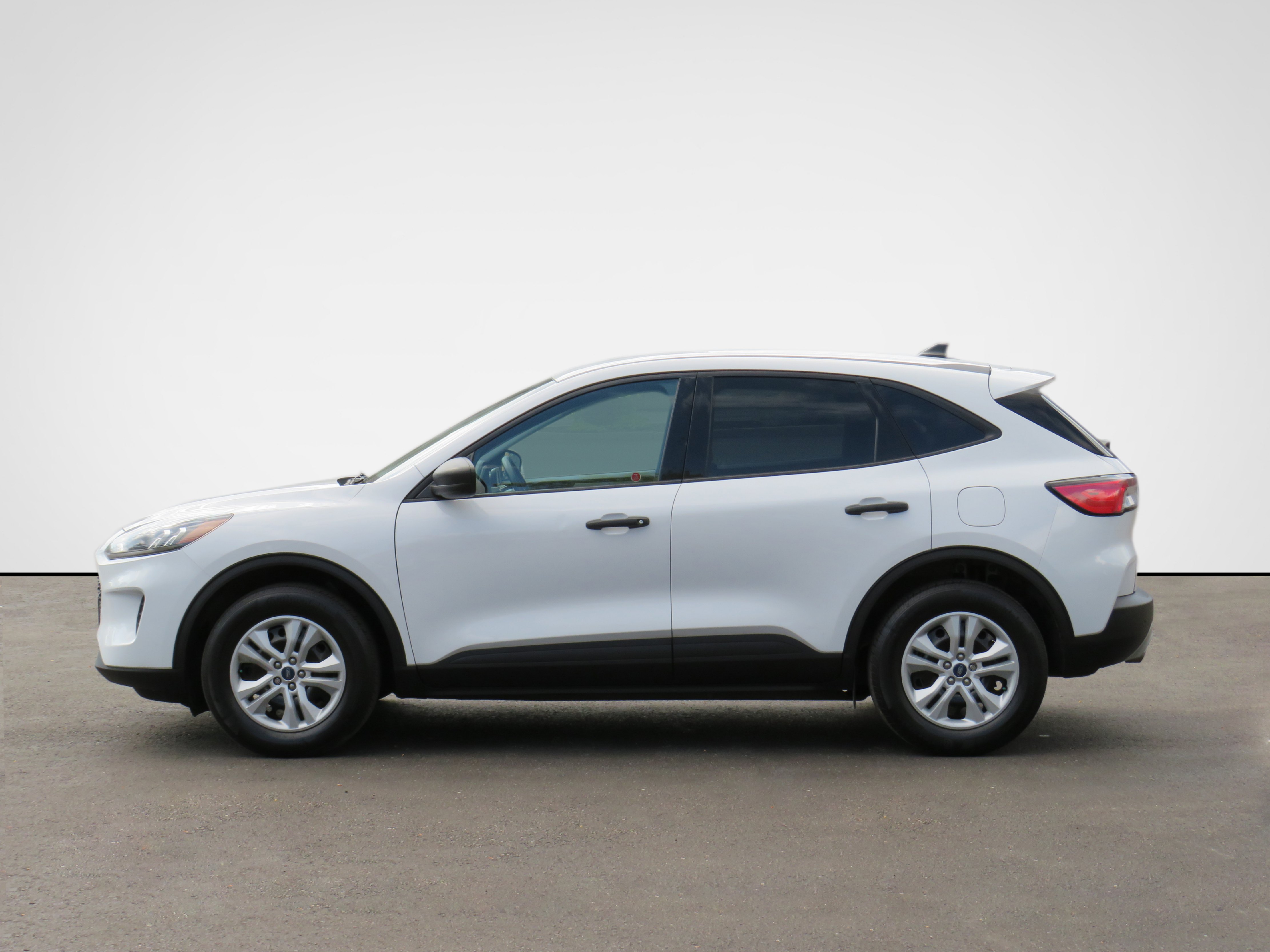 /laautomotive/2021-Ford-Escape-08533986010576733.jpg