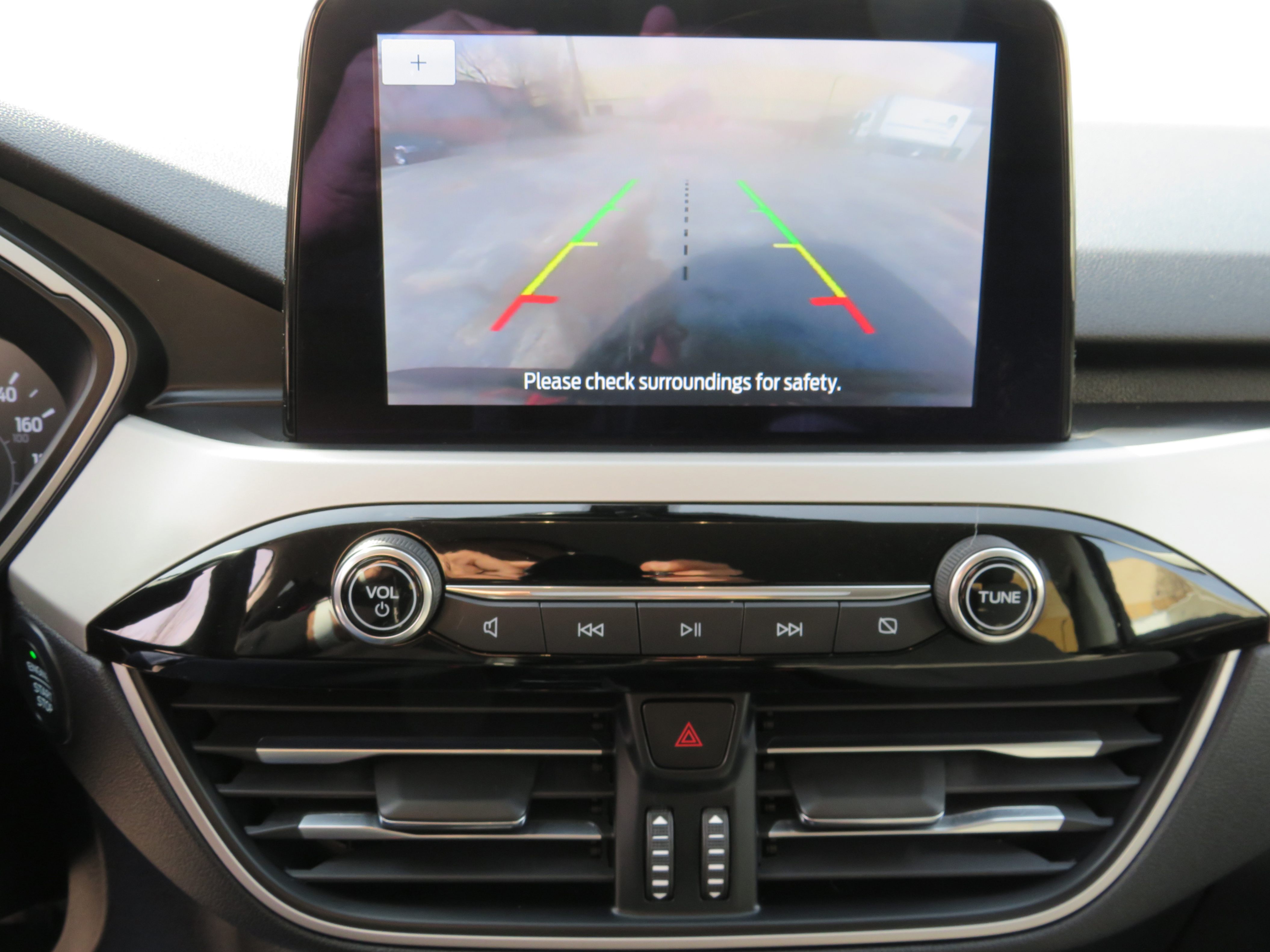 /laautomotive/2021-Ford-Escape-28852236428559186.jpg