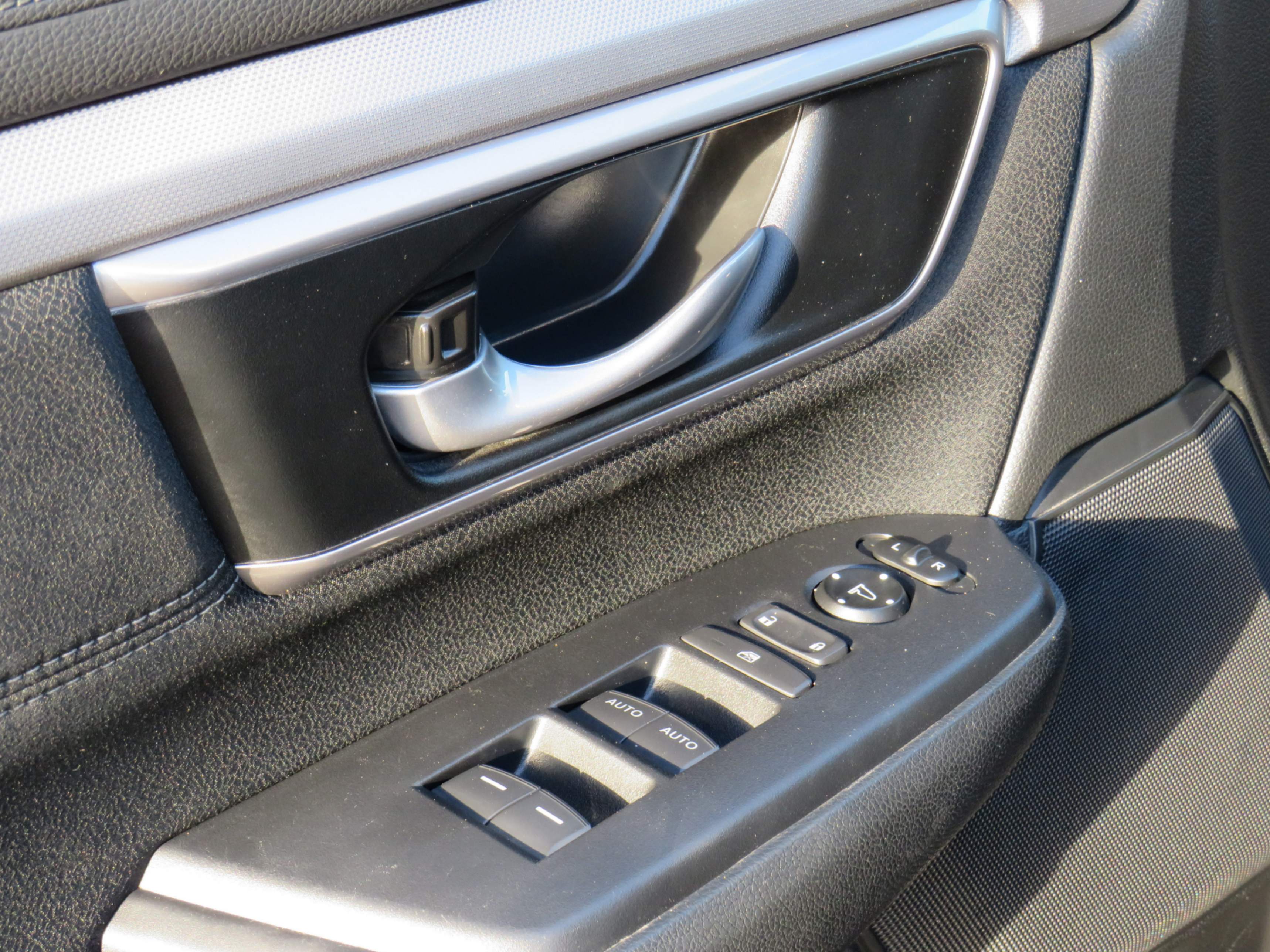 /laautomotive/2021-Honda-CR-V-3839632562952351.jpg