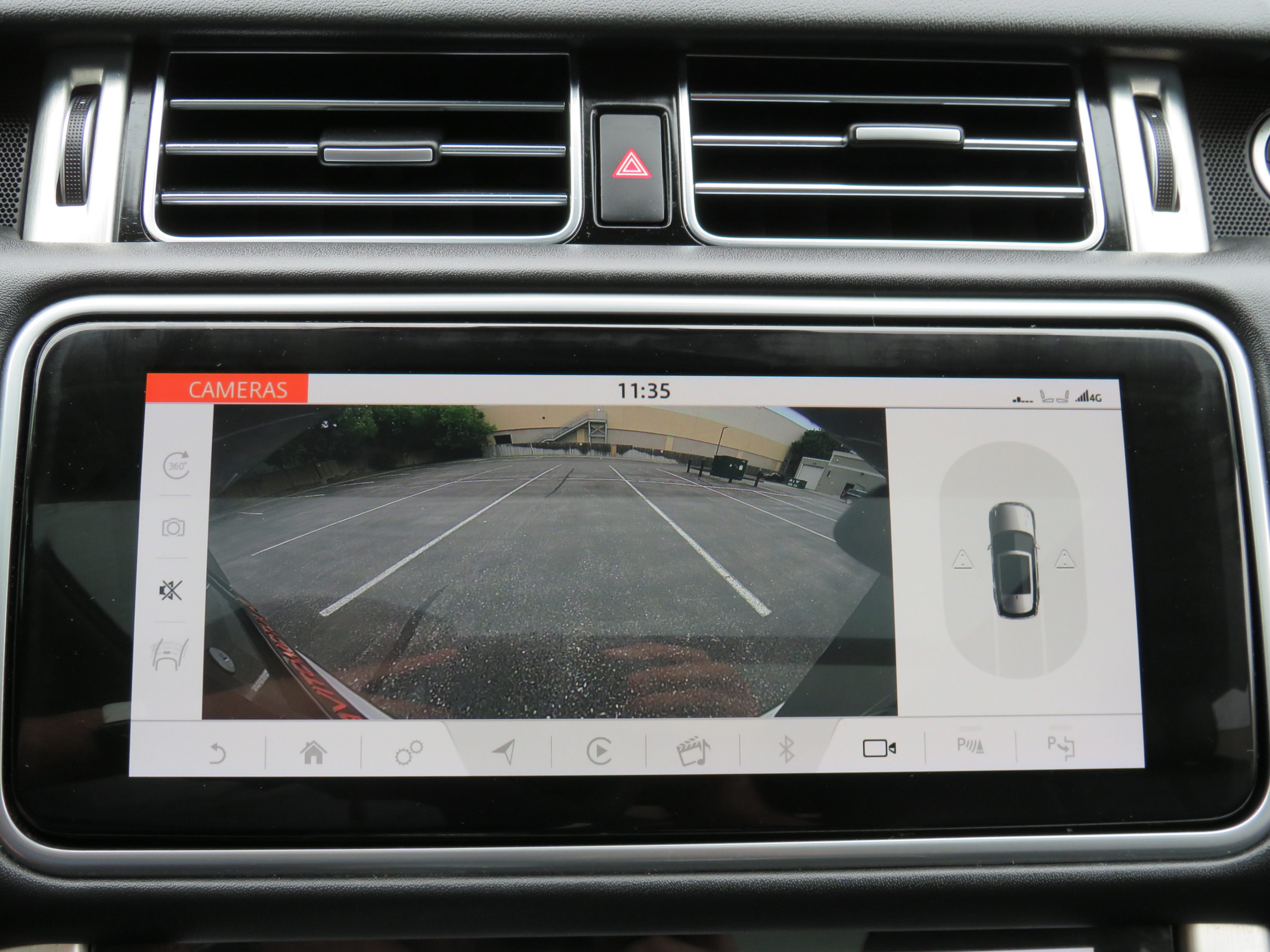 /laautomotive/2021-LandRover-RangeRover-5409892149418167.jpg