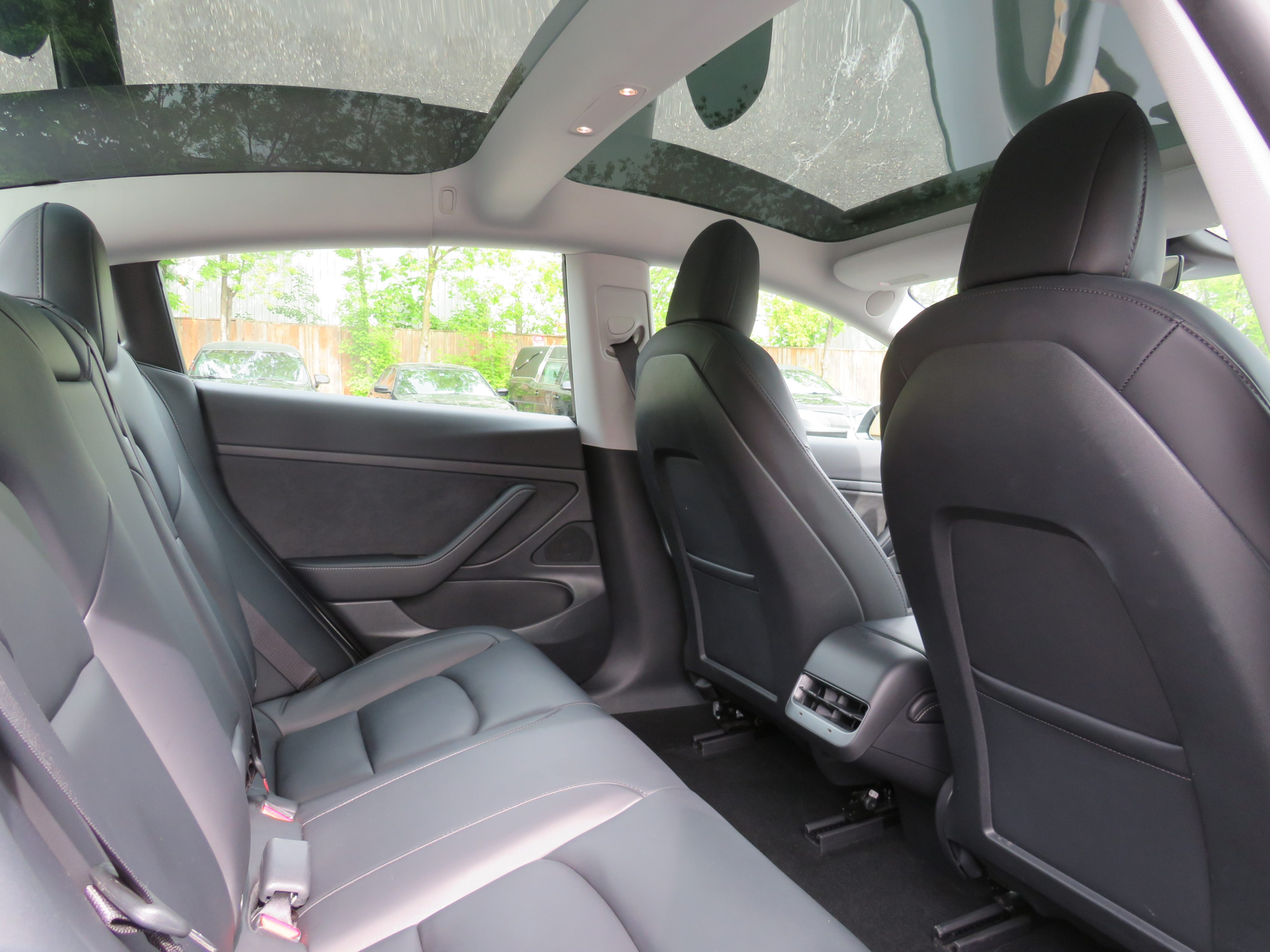 /laautomotive/2021-Tesla-Model3-06666777439808613.jpg