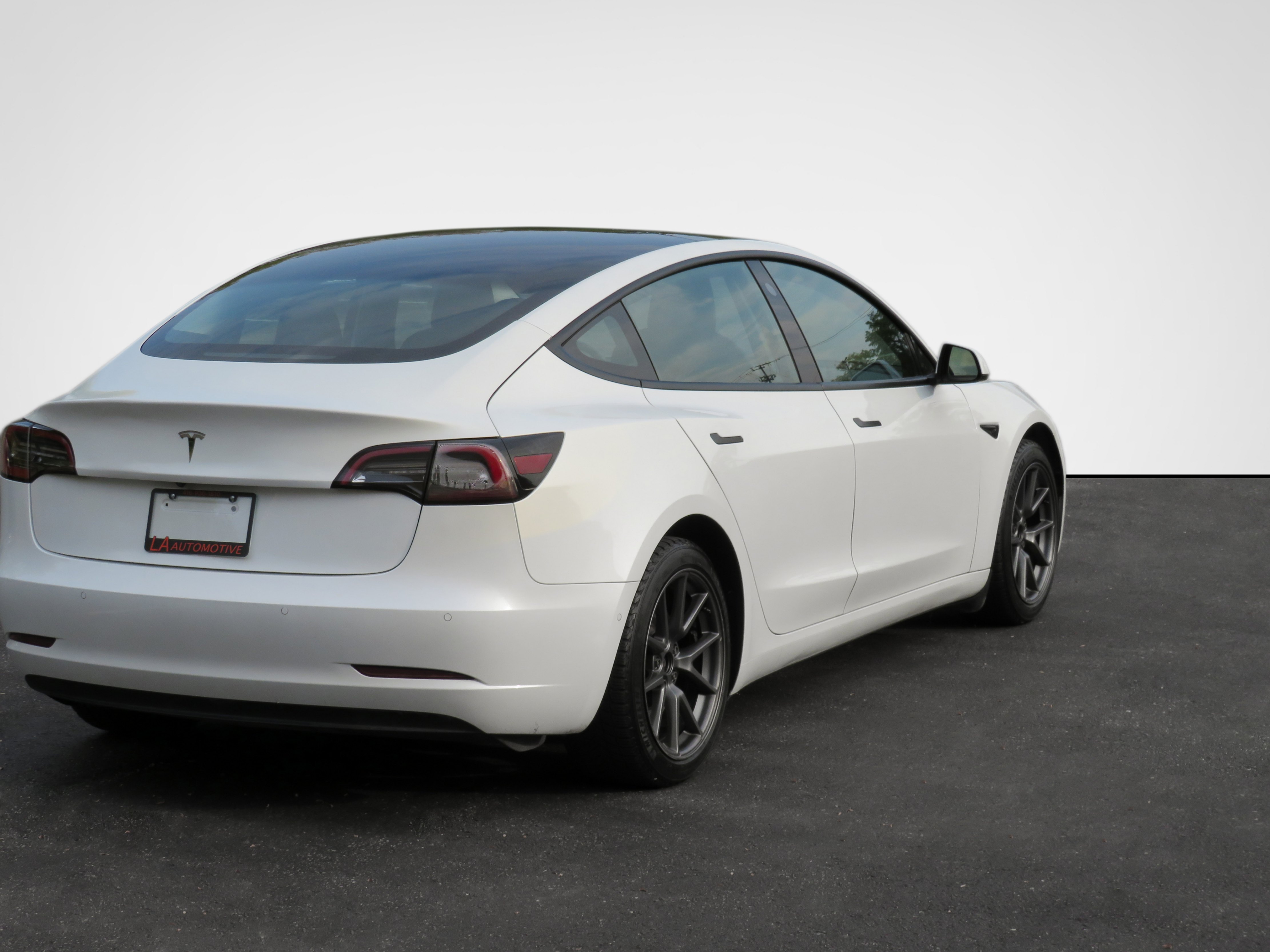 /laautomotive/2021-Tesla-Model3-10707155016617254.jpg