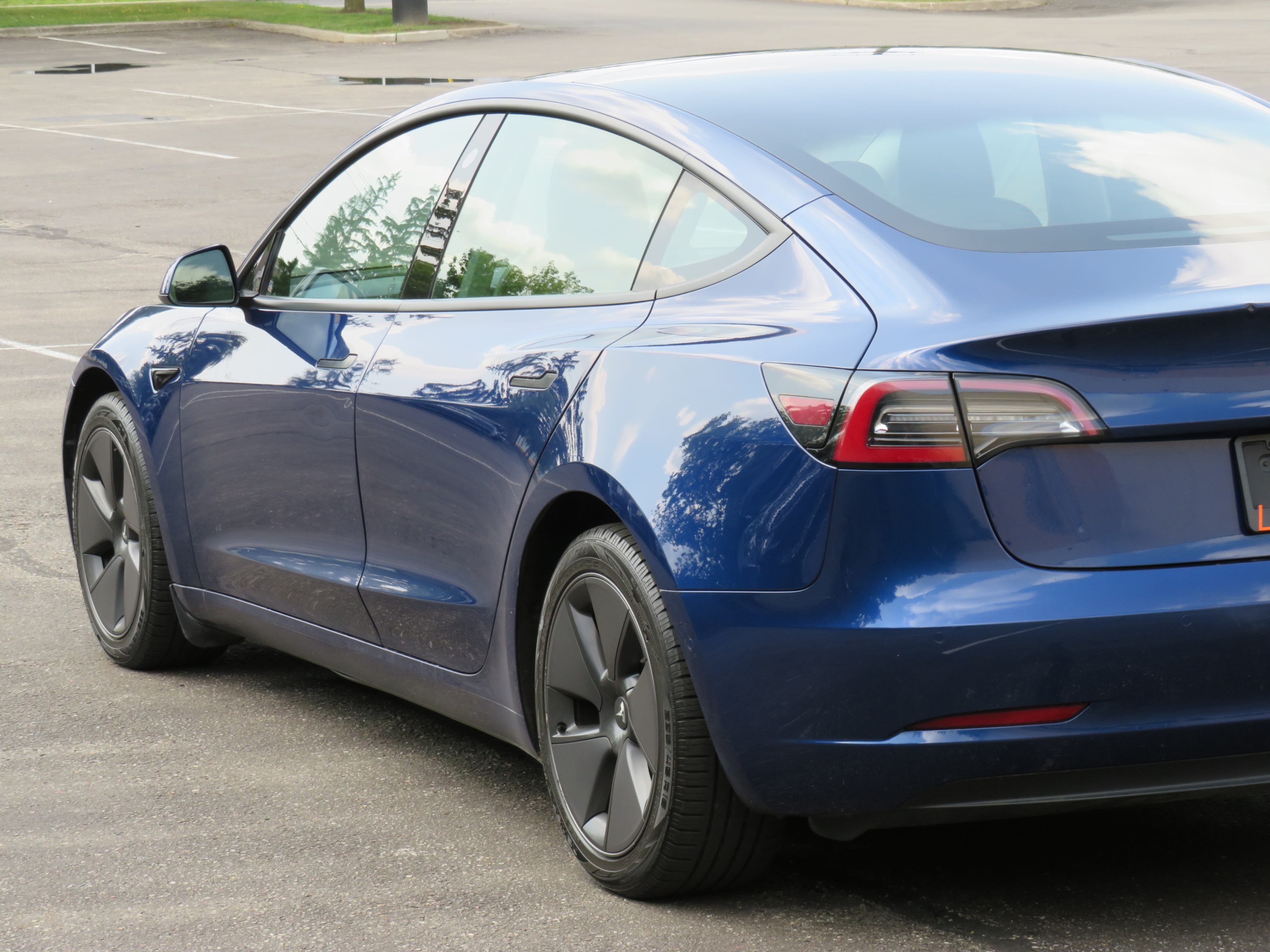 /laautomotive/2021-Tesla-Model3-24310673086739554.jpg