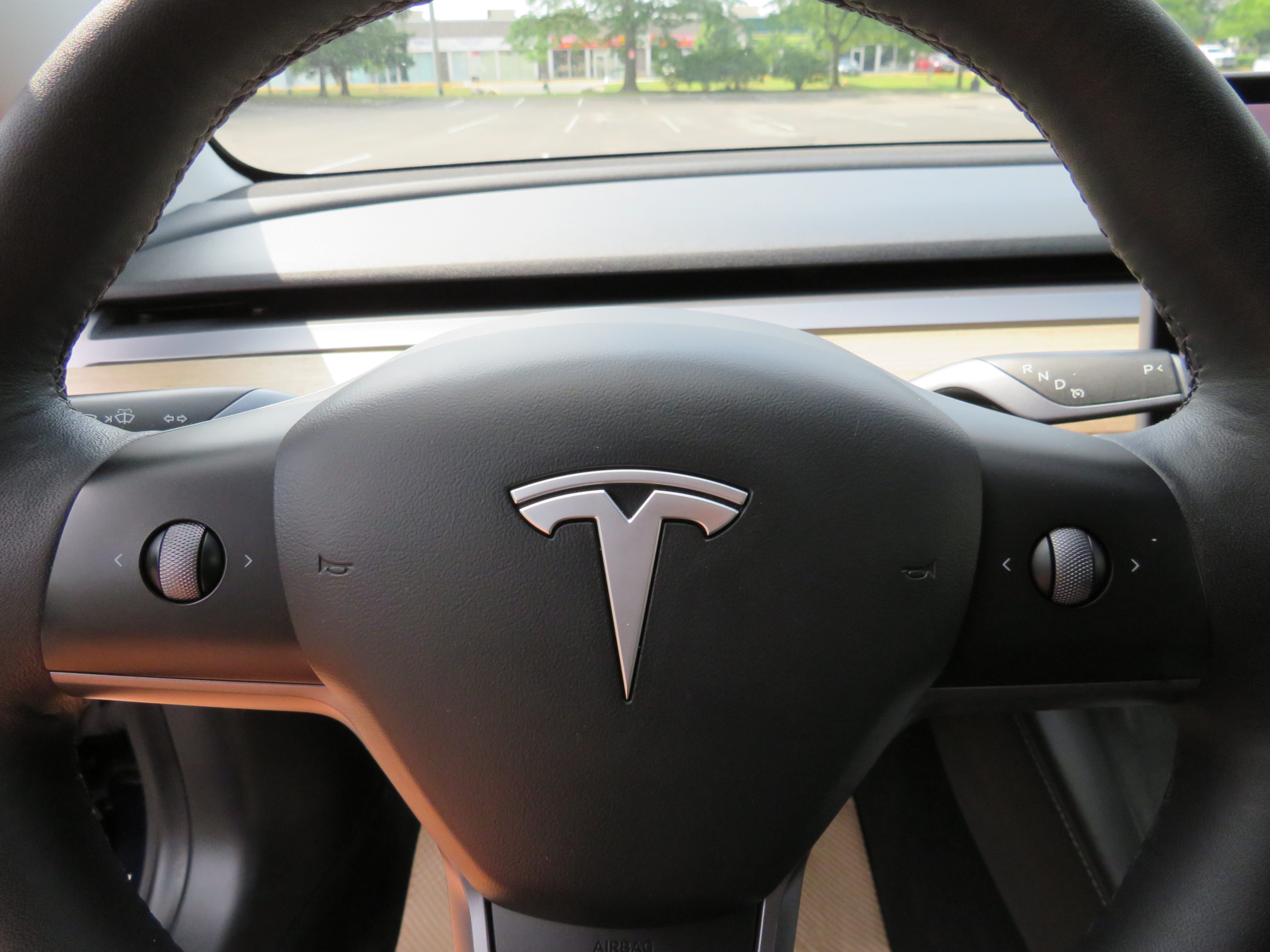 /laautomotive/2021-Tesla-Model3-29107682214051356.jpg