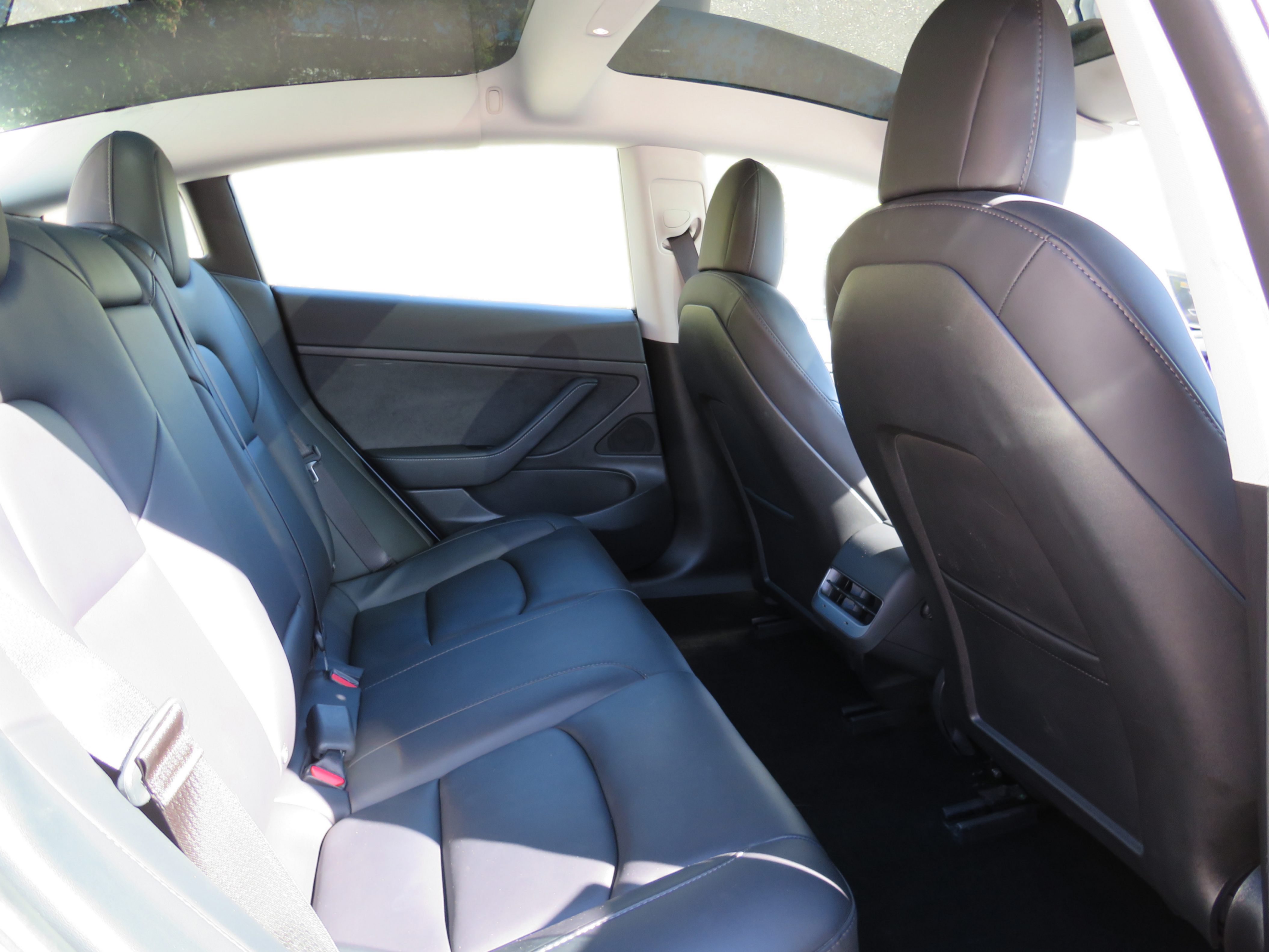 /laautomotive/2021-Tesla-Model3-36813006148123506.jpg