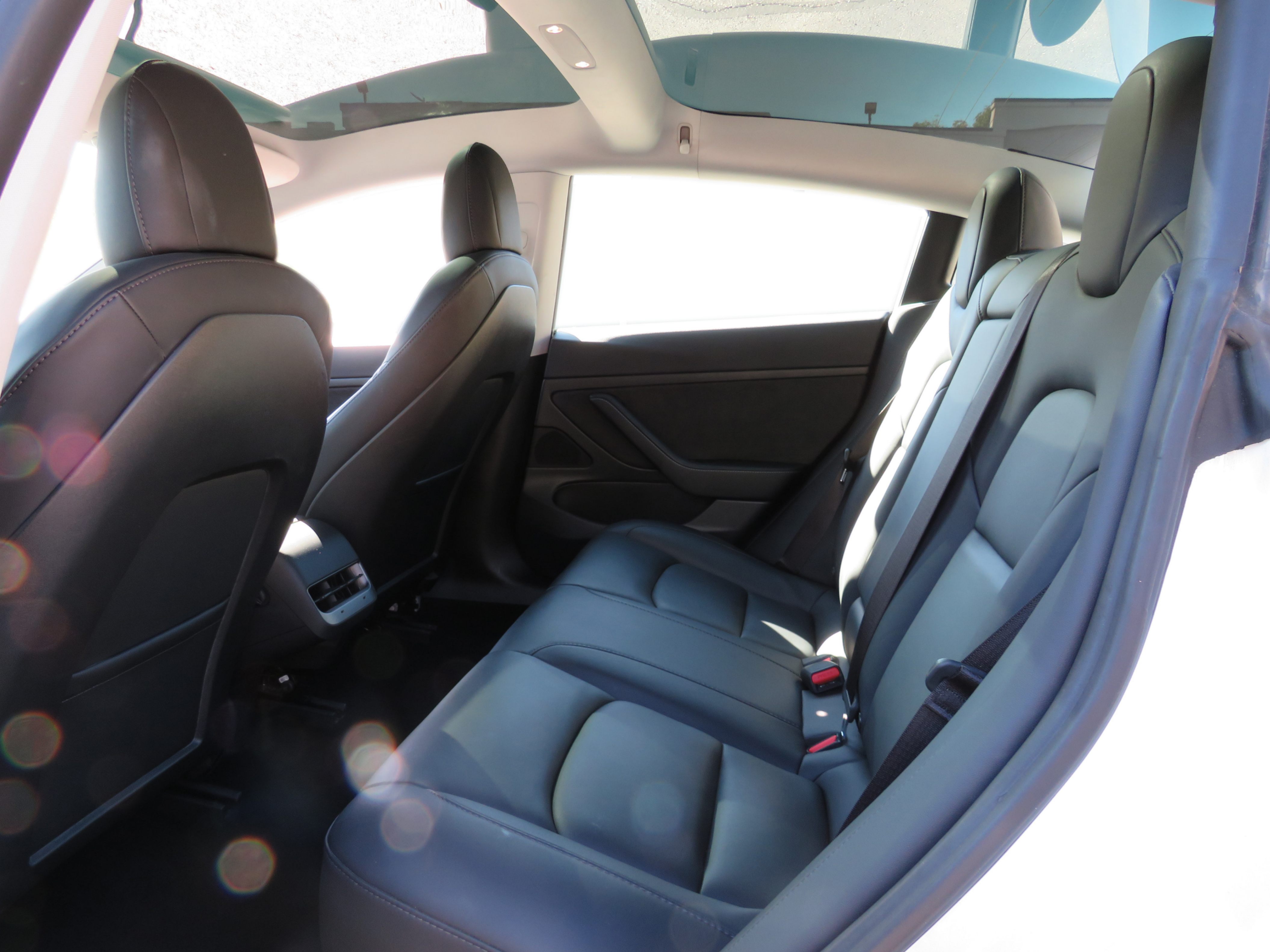 /laautomotive/2021-Tesla-Model3-443947566485418.jpg