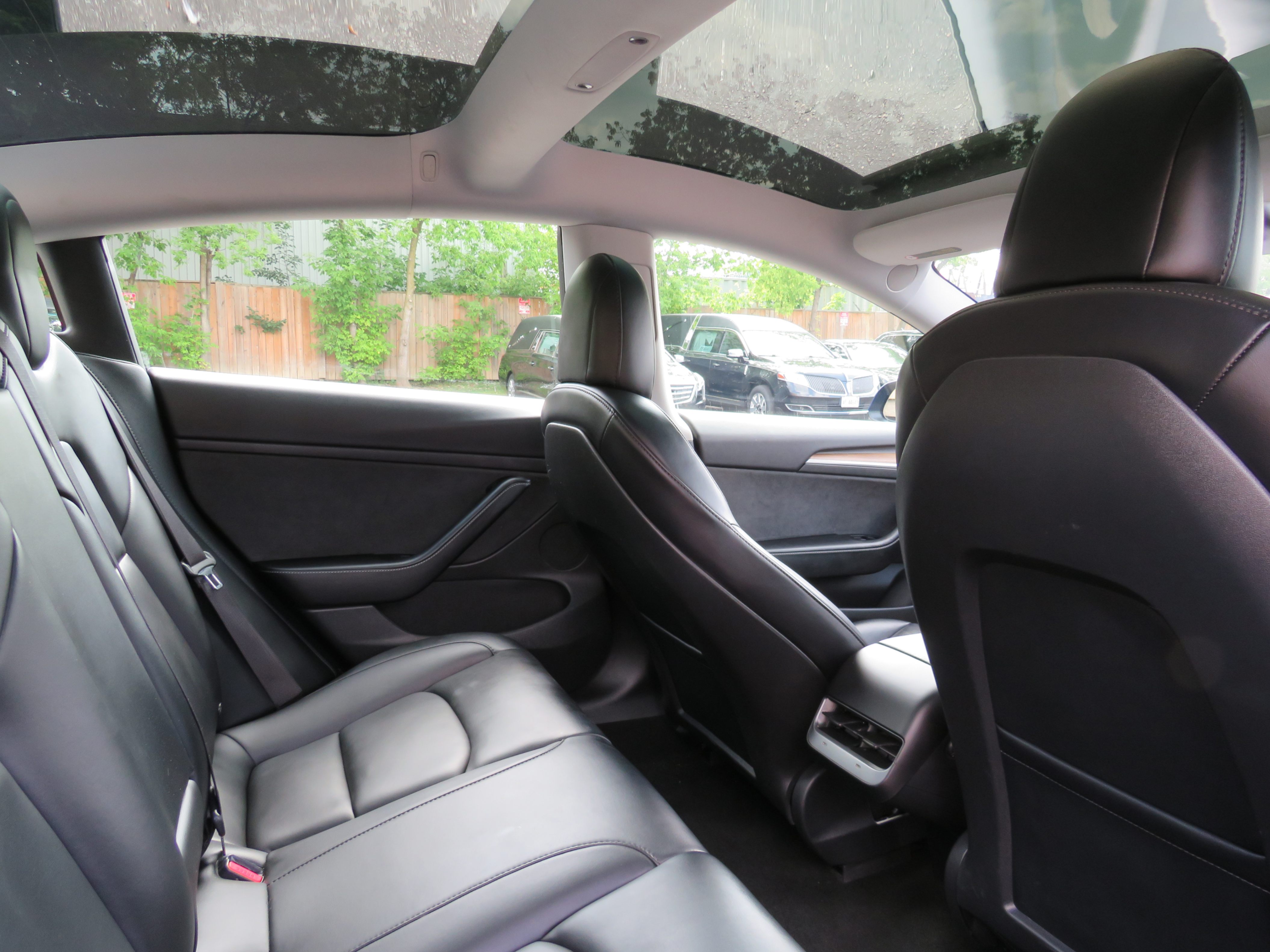 /laautomotive/2021-Tesla-Model3-48323321579628087.jpg