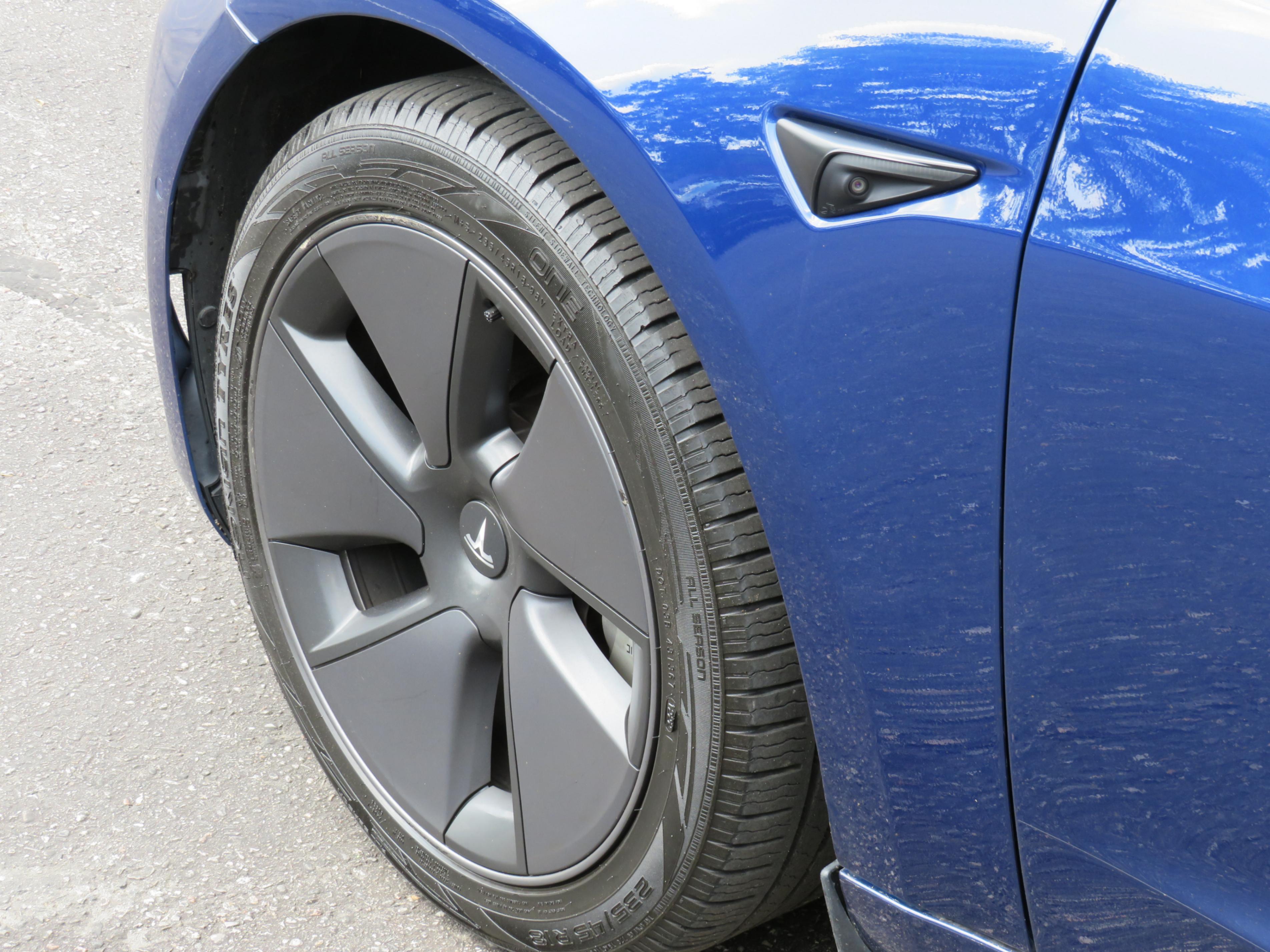 /laautomotive/2021-Tesla-Model3-49393519620572923.jpg