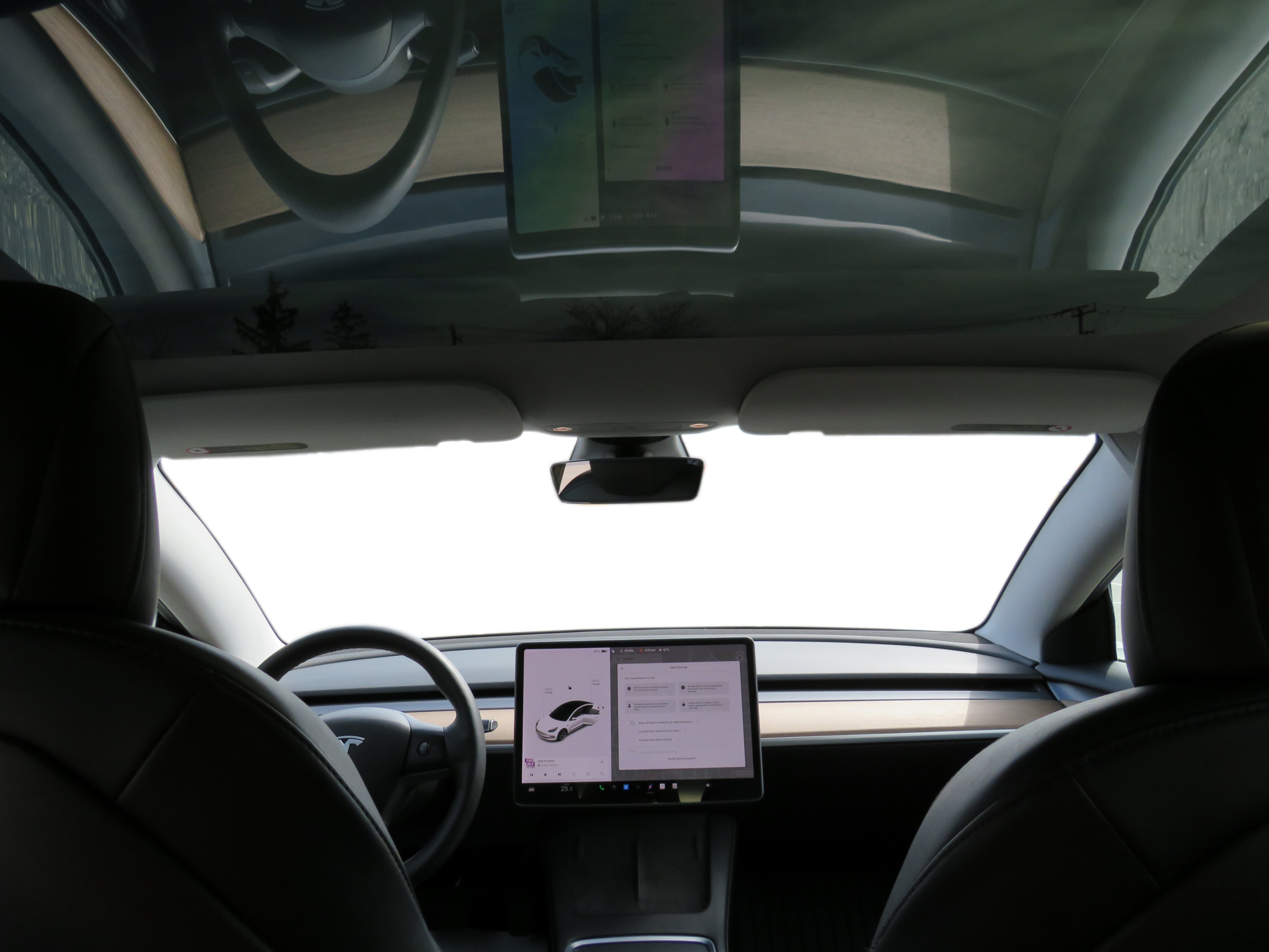 /laautomotive/2021-Tesla-Model3-5002447153937706.jpg