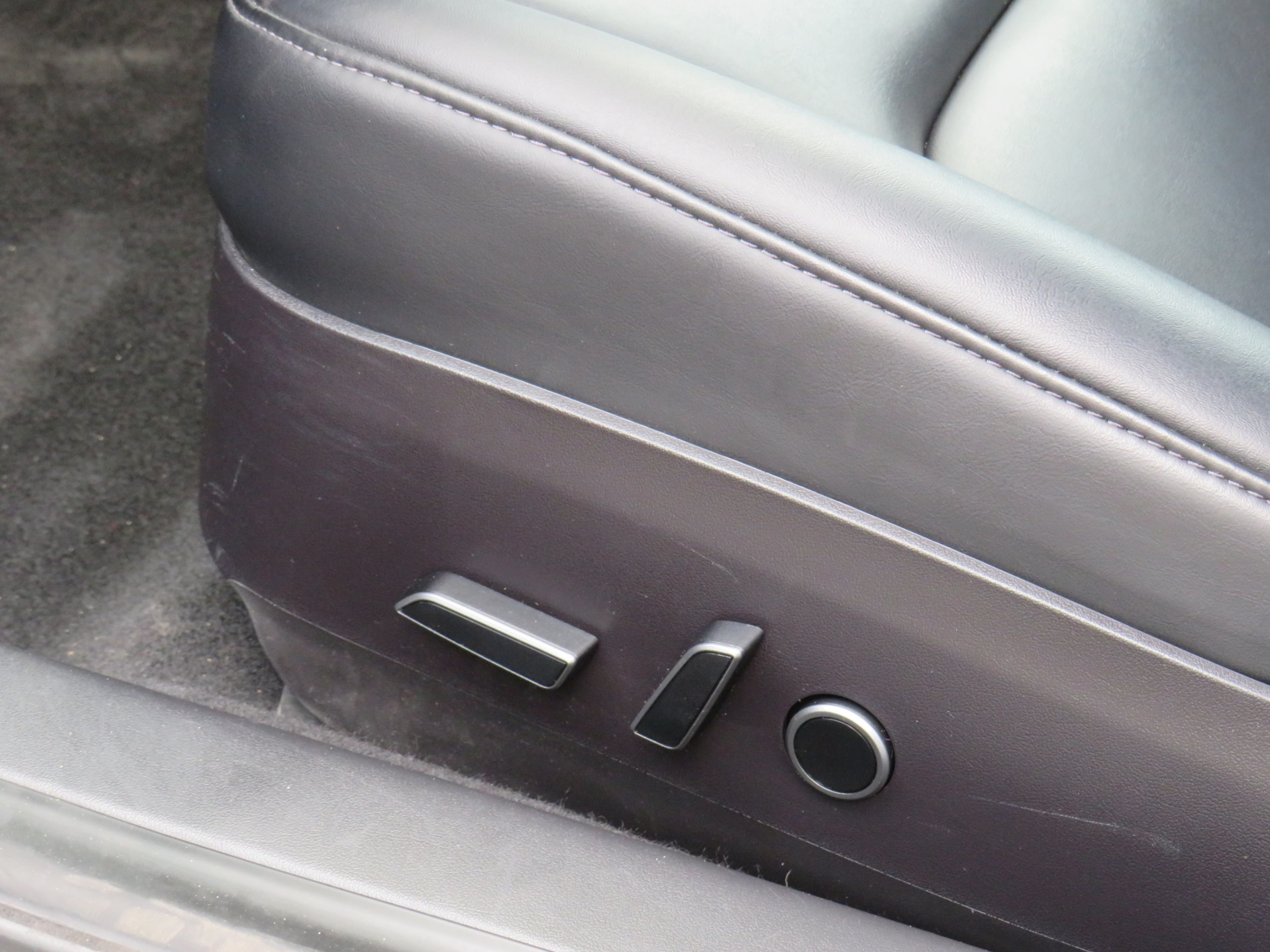 /laautomotive/2021-Tesla-Model3-7473883035969584.jpg