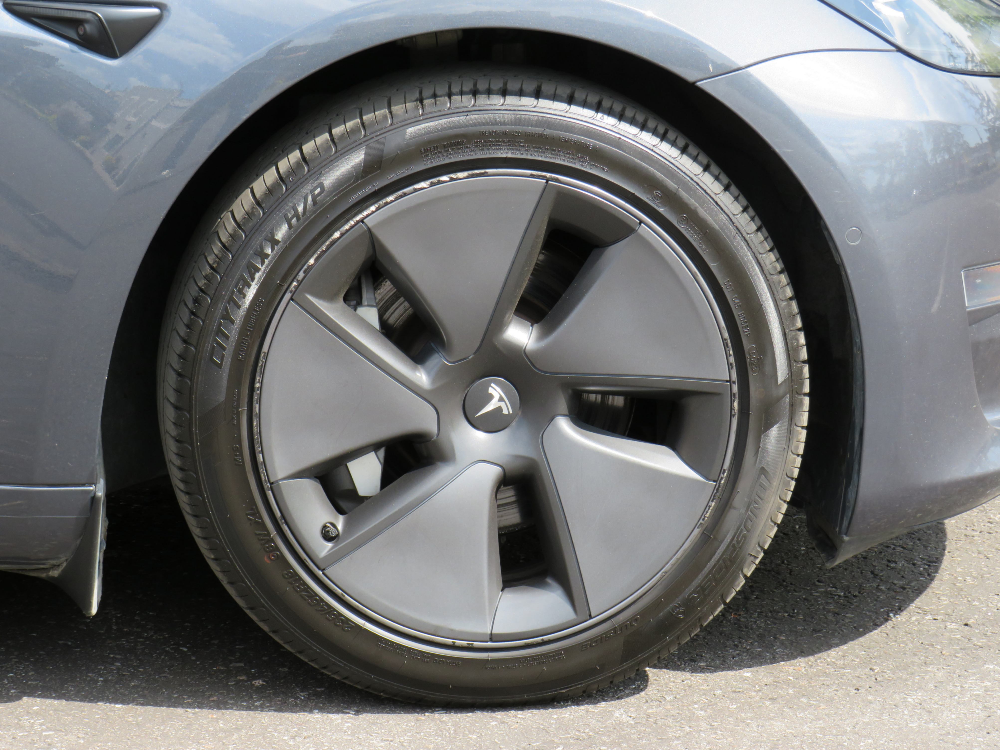 /laautomotive/2021-Tesla-Model3-8198150435577012.jpg