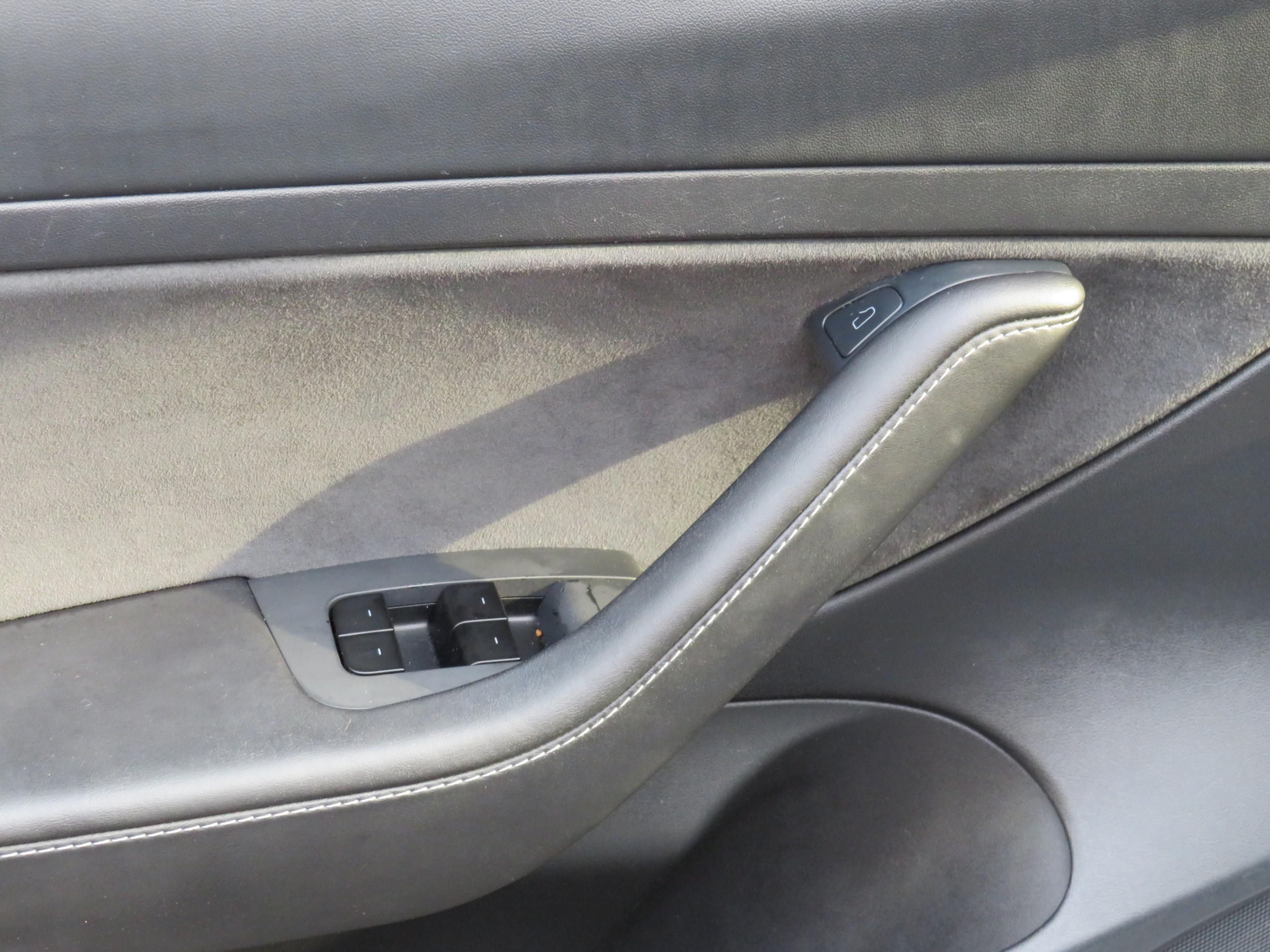 /laautomotive/2021-Tesla-Model3-8333840179996286.jpg