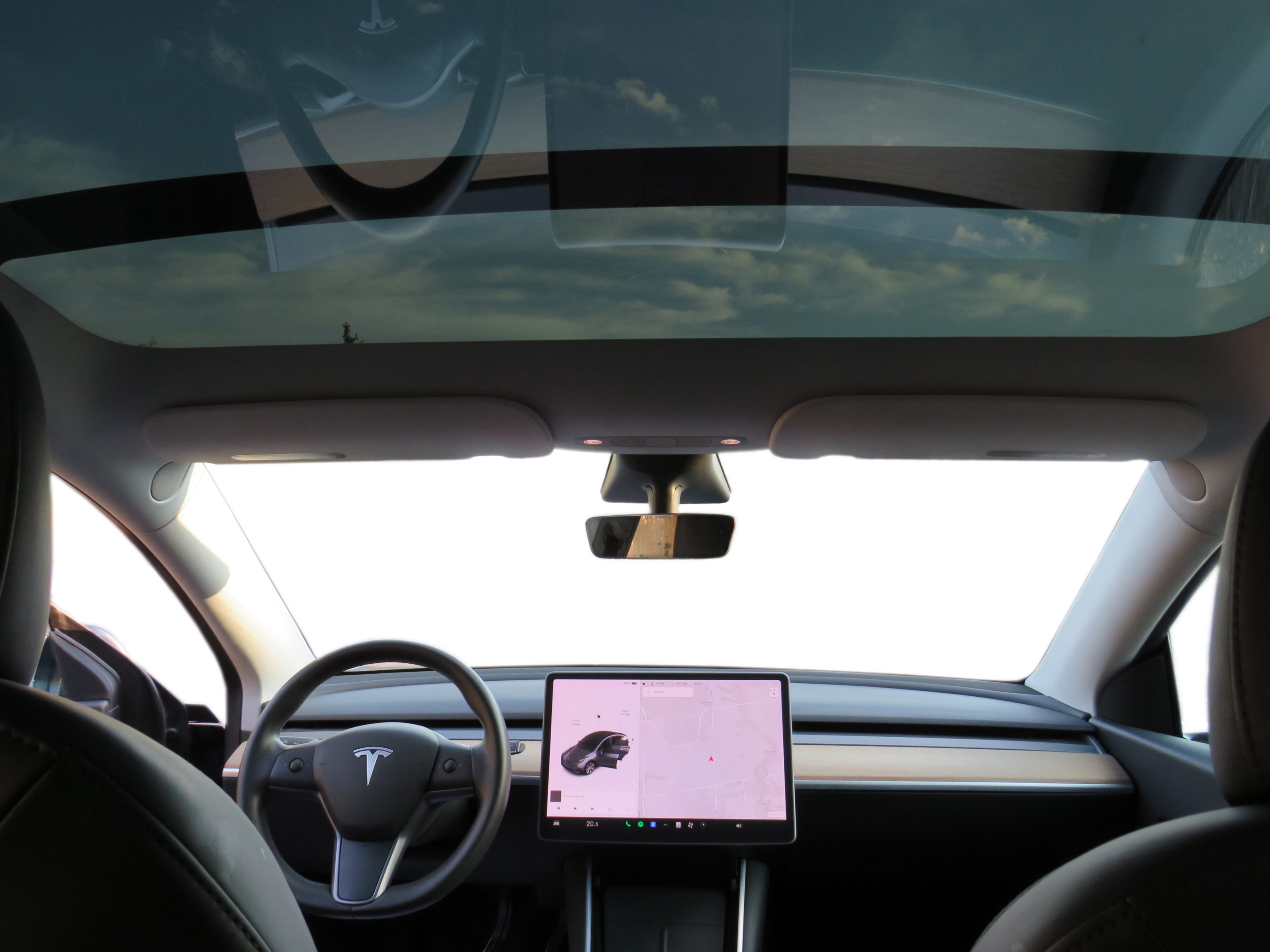 /laautomotive/2021-Tesla-ModelY-184920170097842.jpg