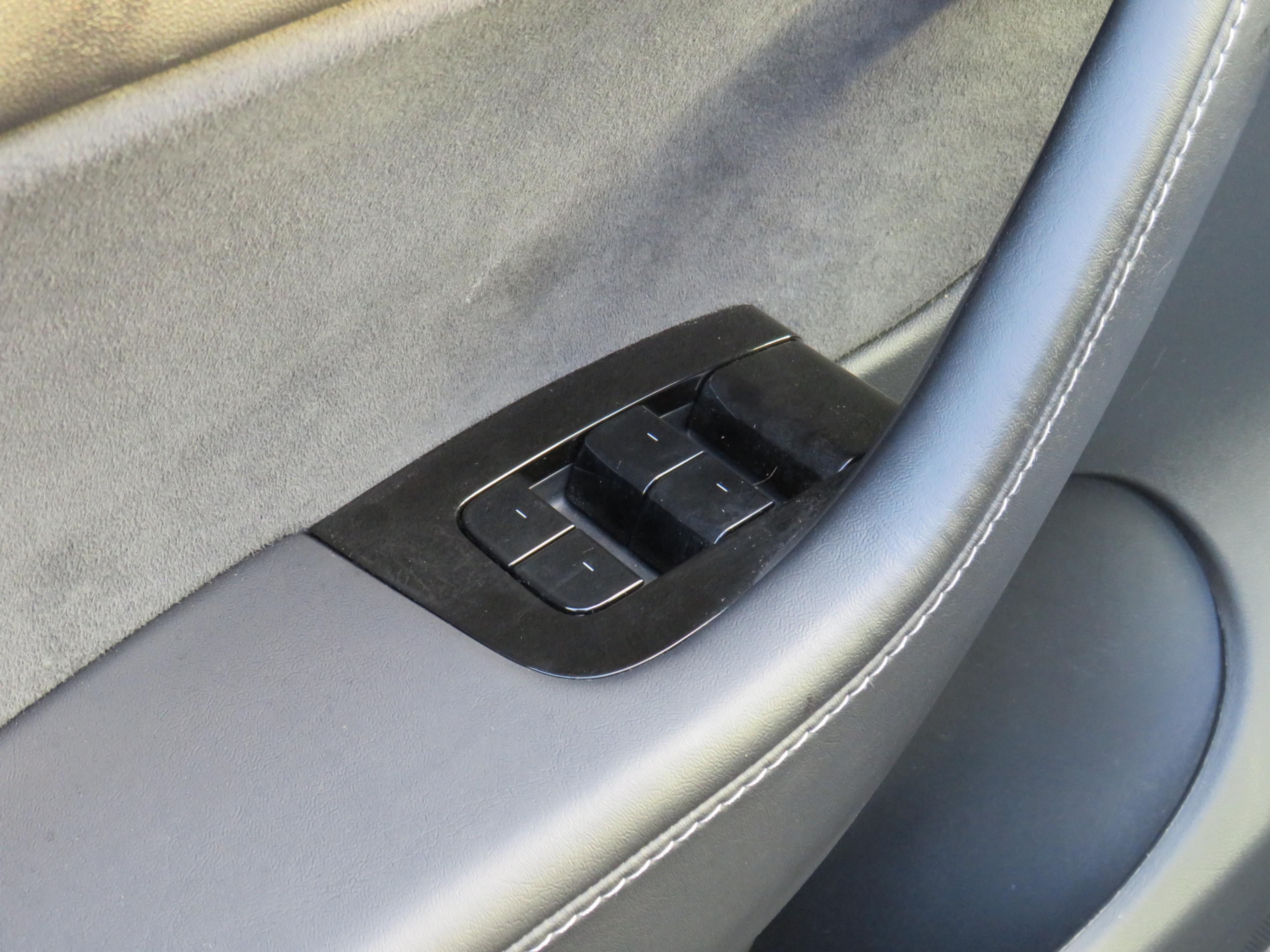 /laautomotive/2021-Tesla-ModelY-9149742573144724.jpg