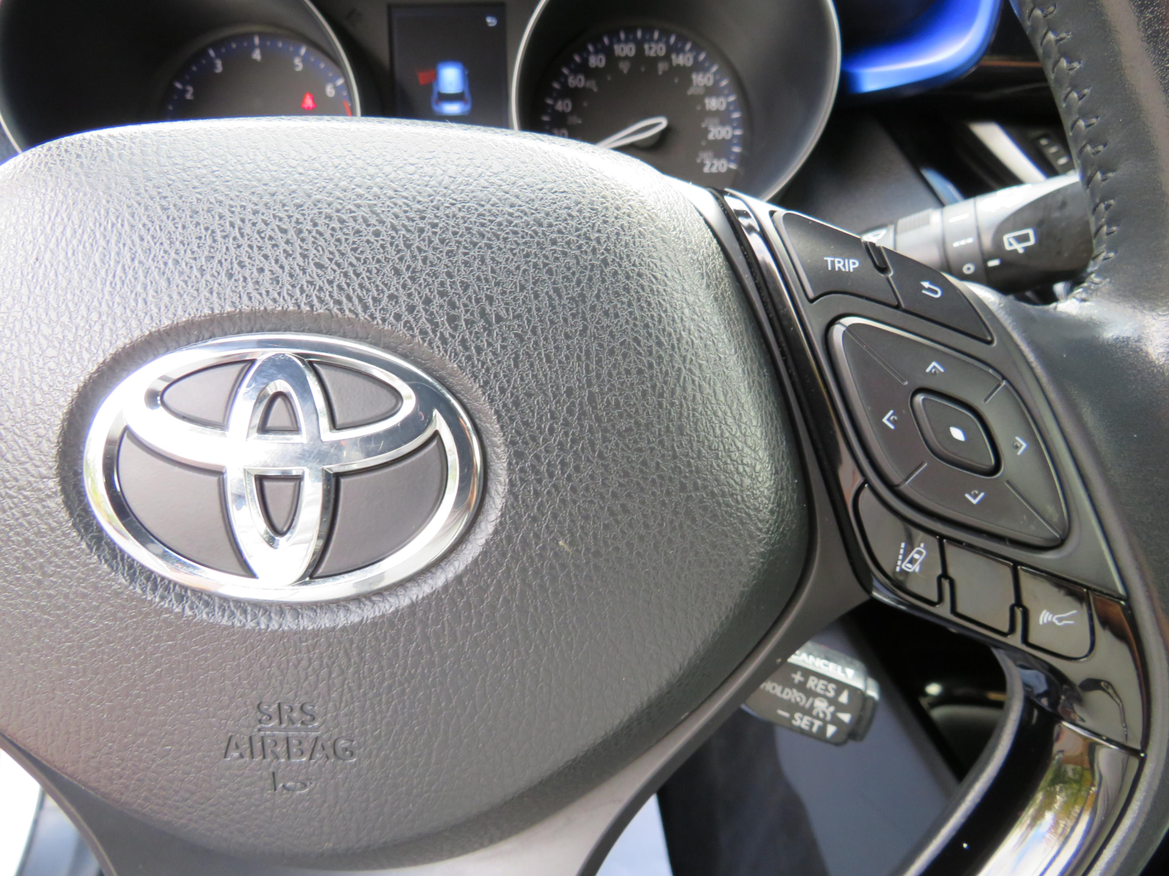 /laautomotive/2021-Toyota-C-HR-06638560203739896.jpg