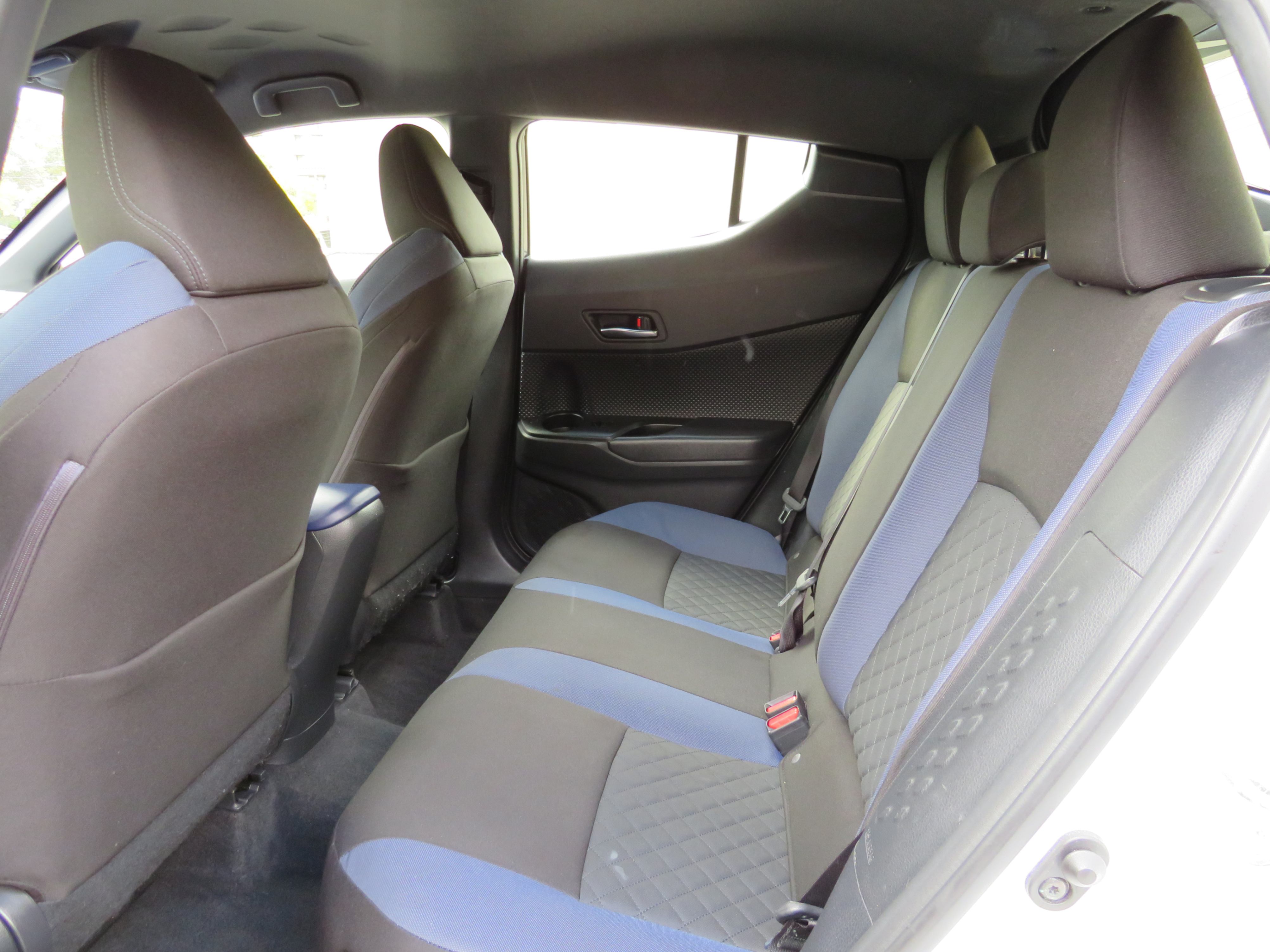 /laautomotive/2021-Toyota-C-HR-527272411804272.jpg