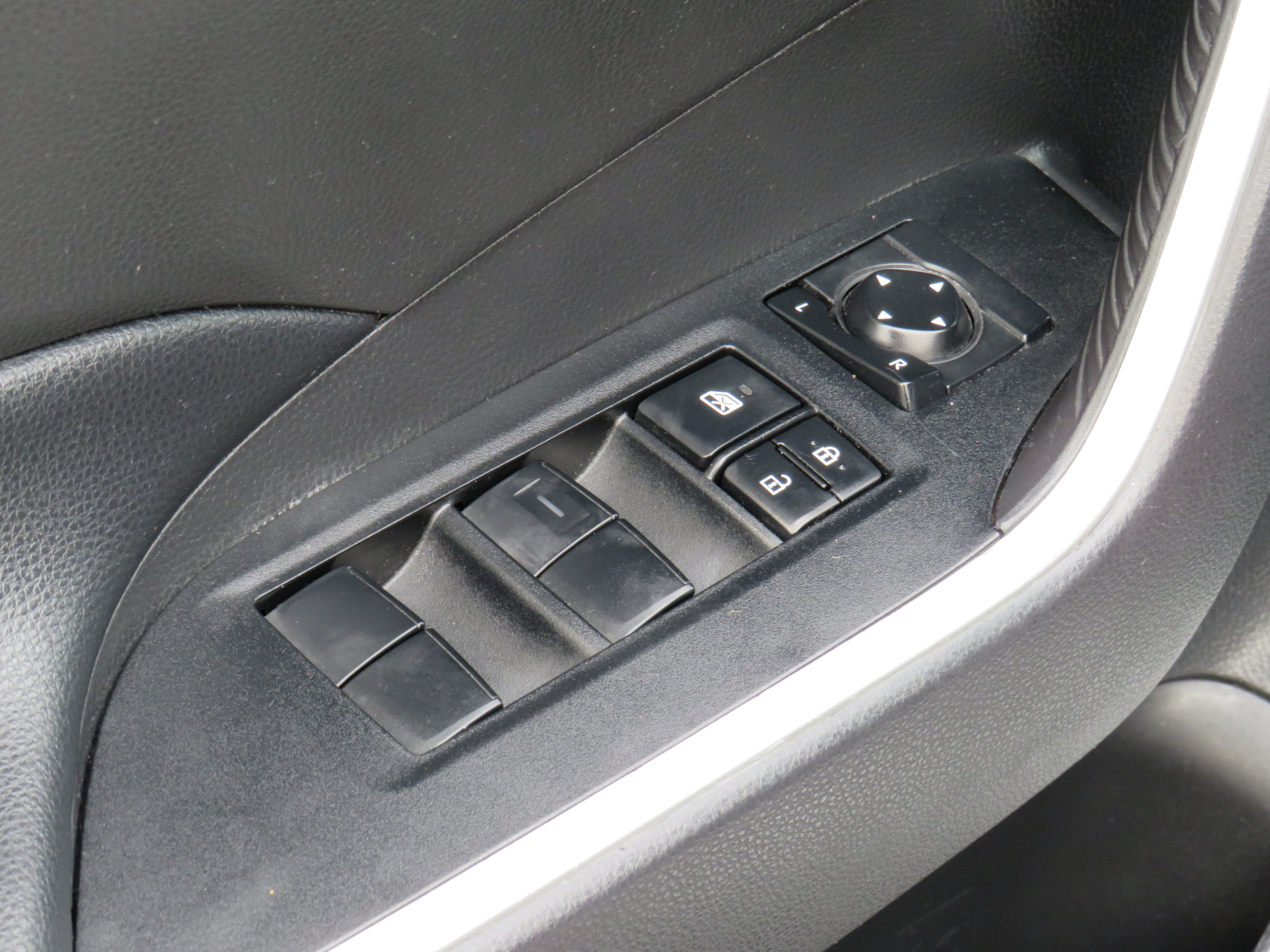 /laautomotive/2021-Toyota-RAV4-34377253348446635.jpg