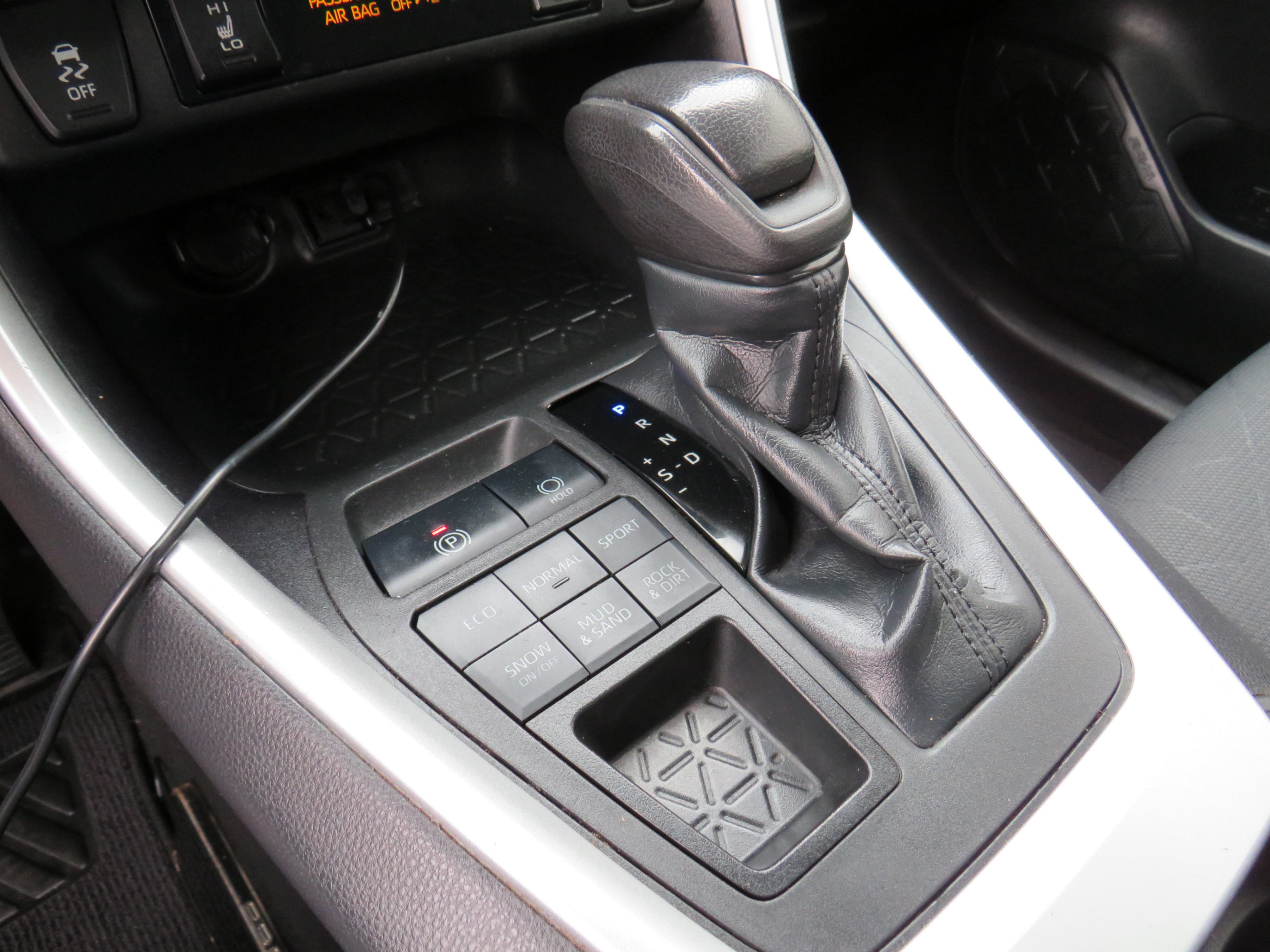 /laautomotive/2021-Toyota-RAV4-9973761049201109.jpg