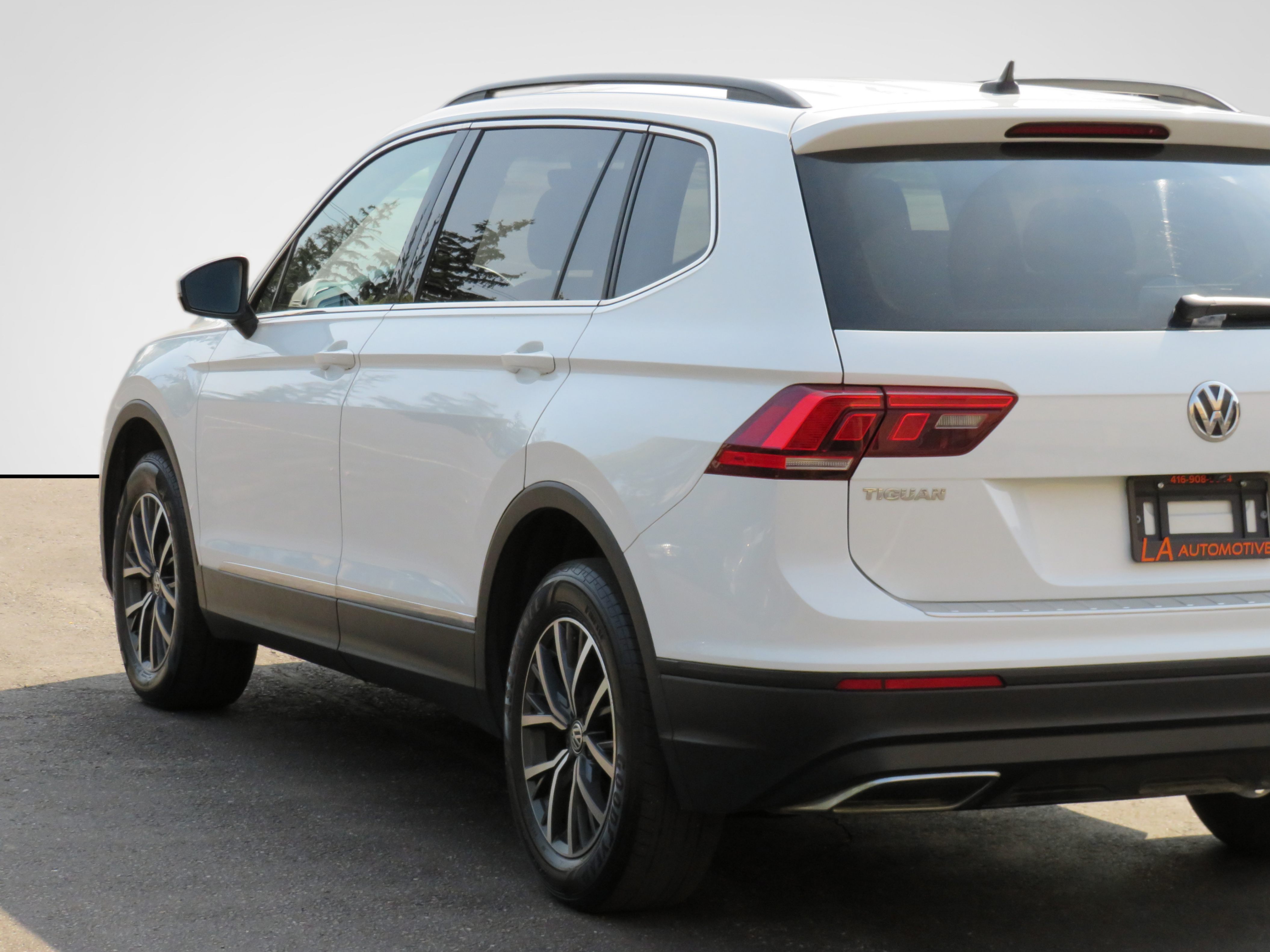 /laautomotive/2021-Volkswagen-Tiguan-13806397198337939.jpg