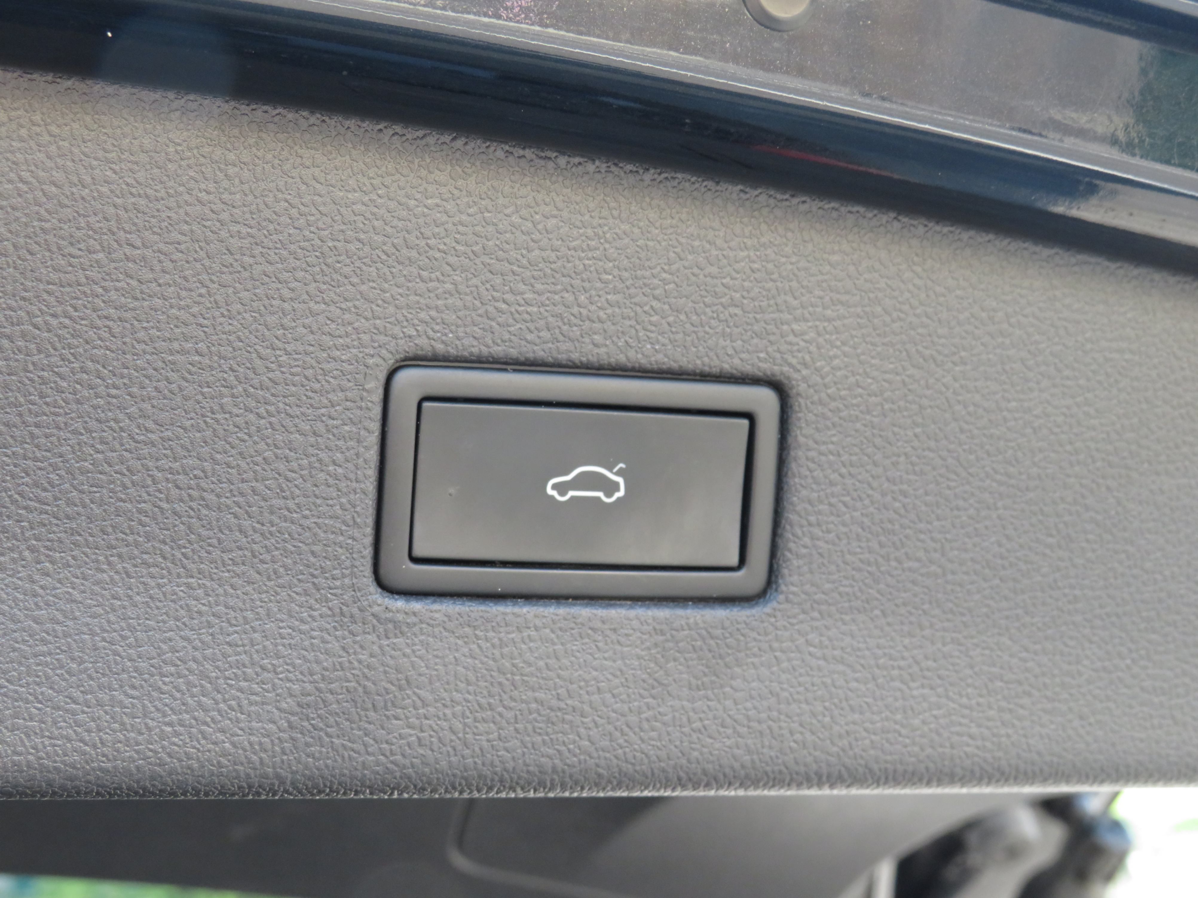 /laautomotive/2021-Volkswagen-Tiguan-14598186981760053.jpg