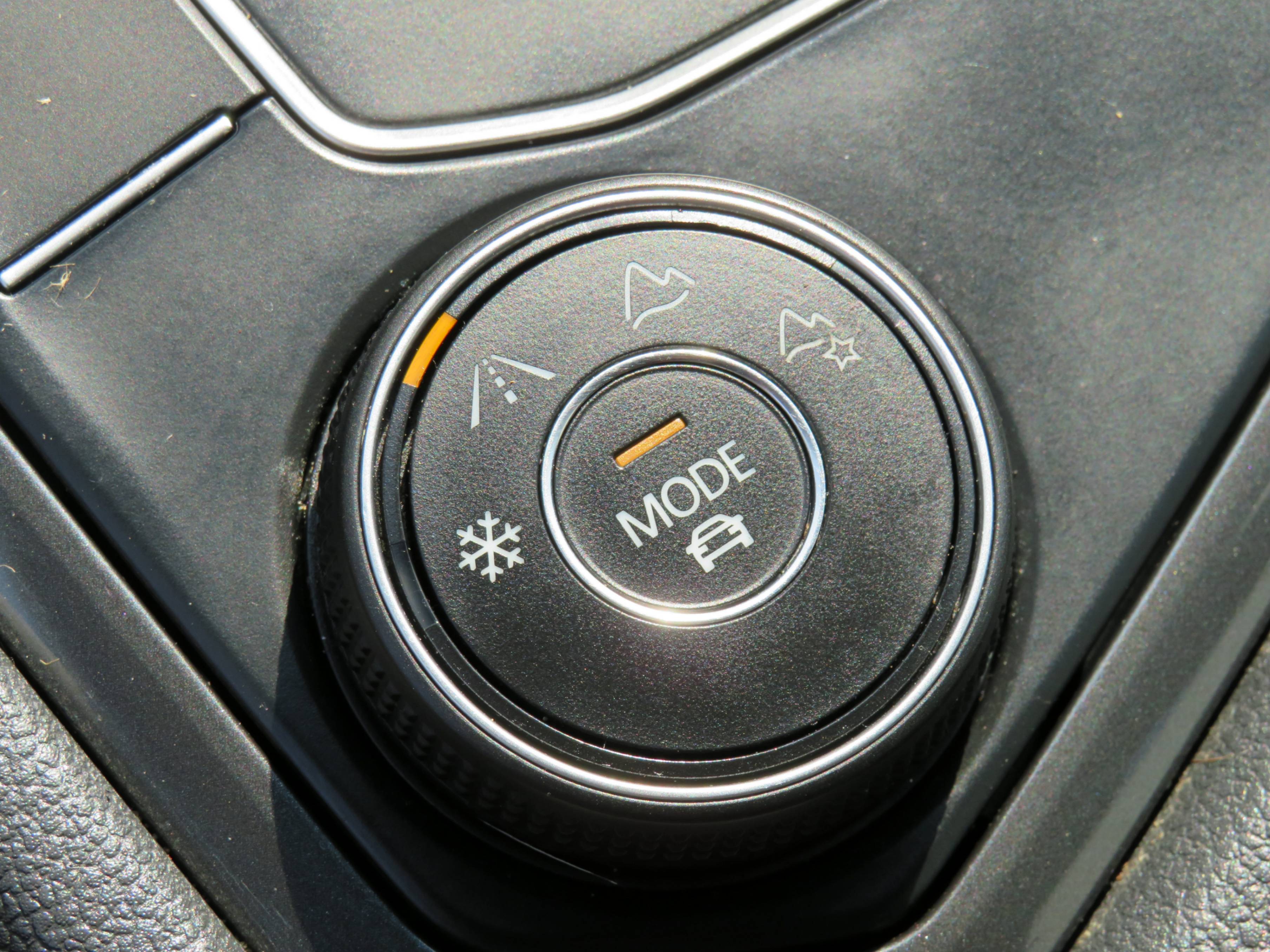 /laautomotive/2021-Volkswagen-Tiguan-26398881529279783.jpg