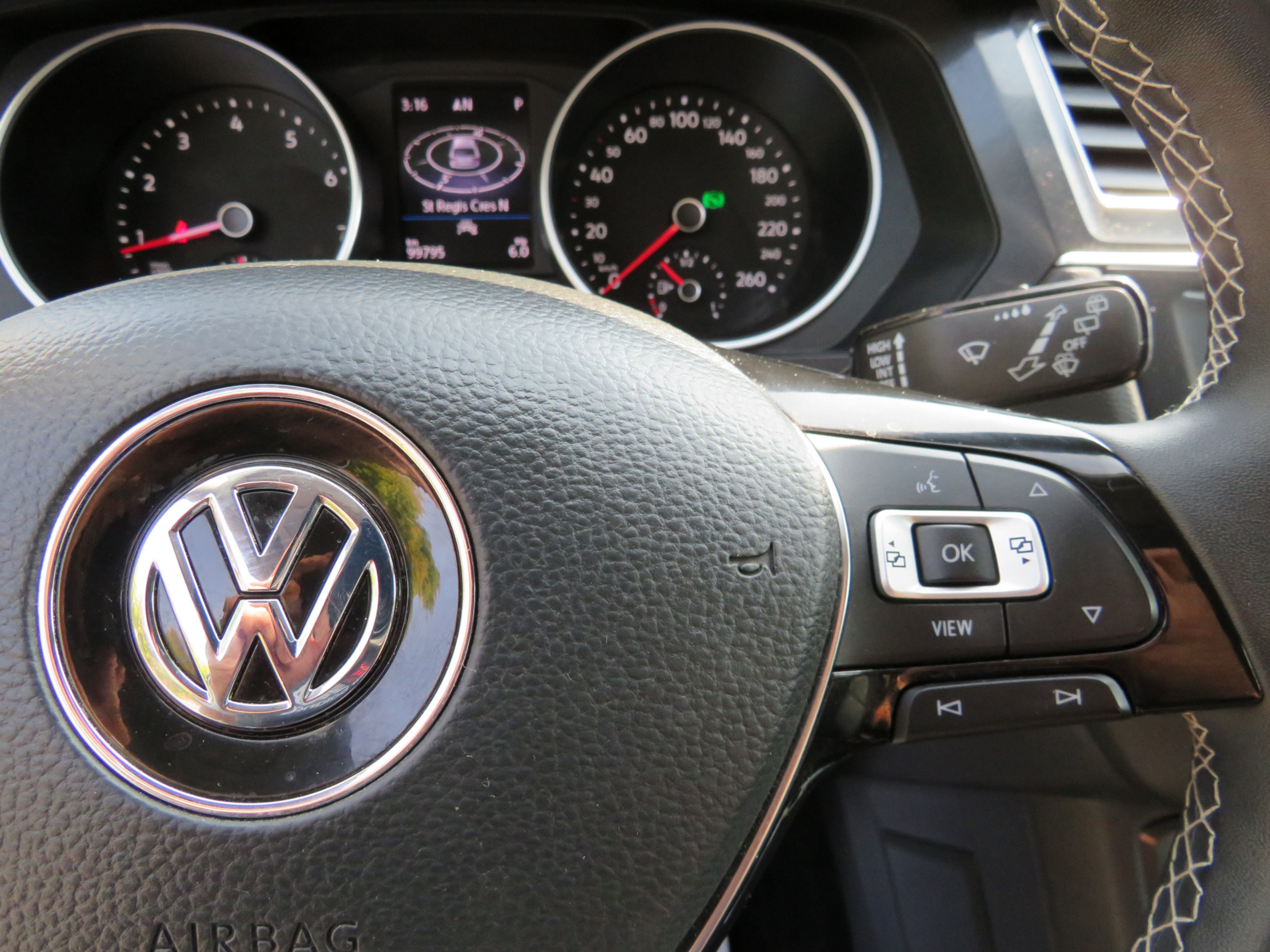 /laautomotive/2021-Volkswagen-Tiguan-3761557162347078.jpg
