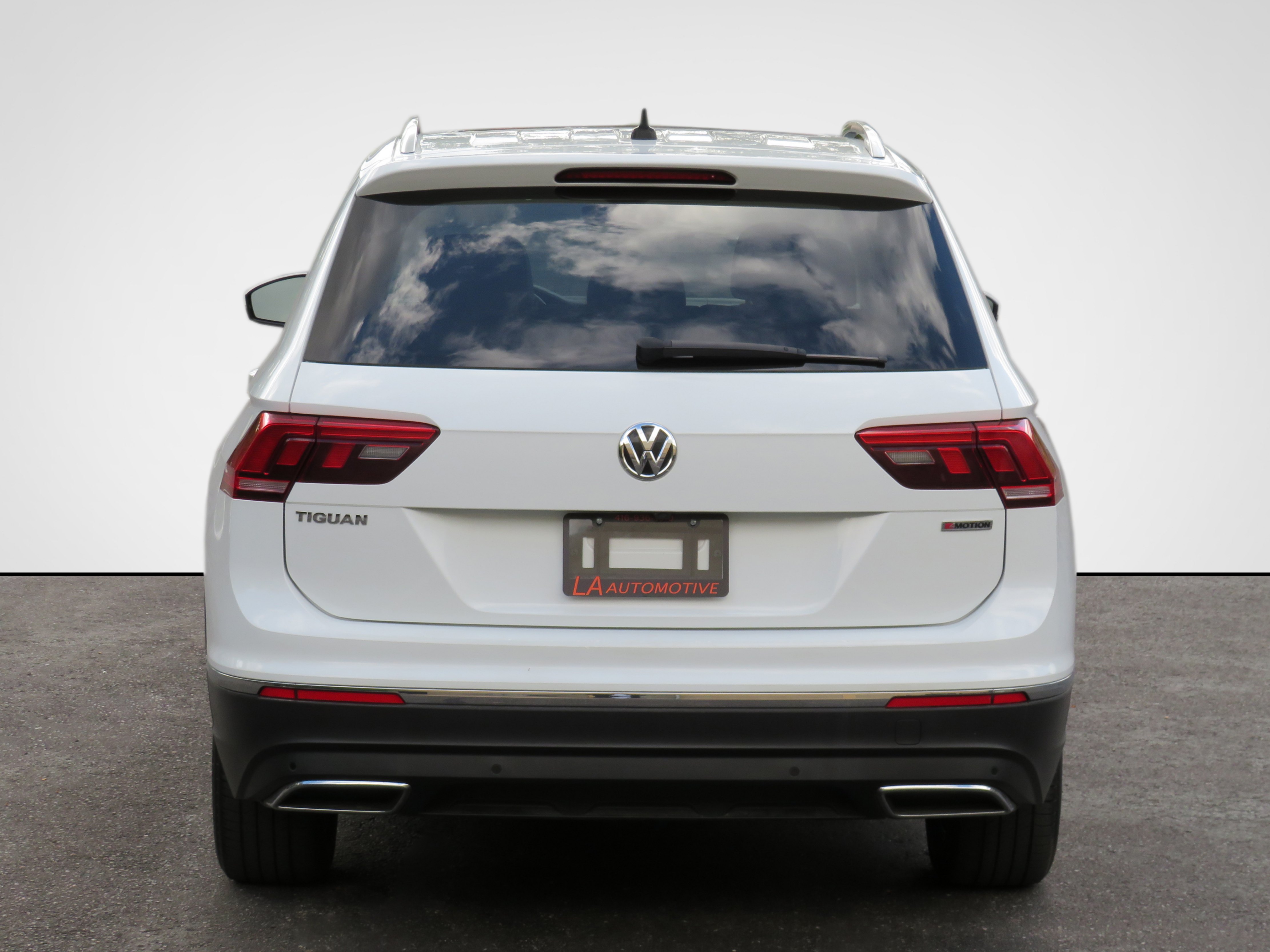 /laautomotive/2021-Volkswagen-Tiguan-4173981868348595.jpg