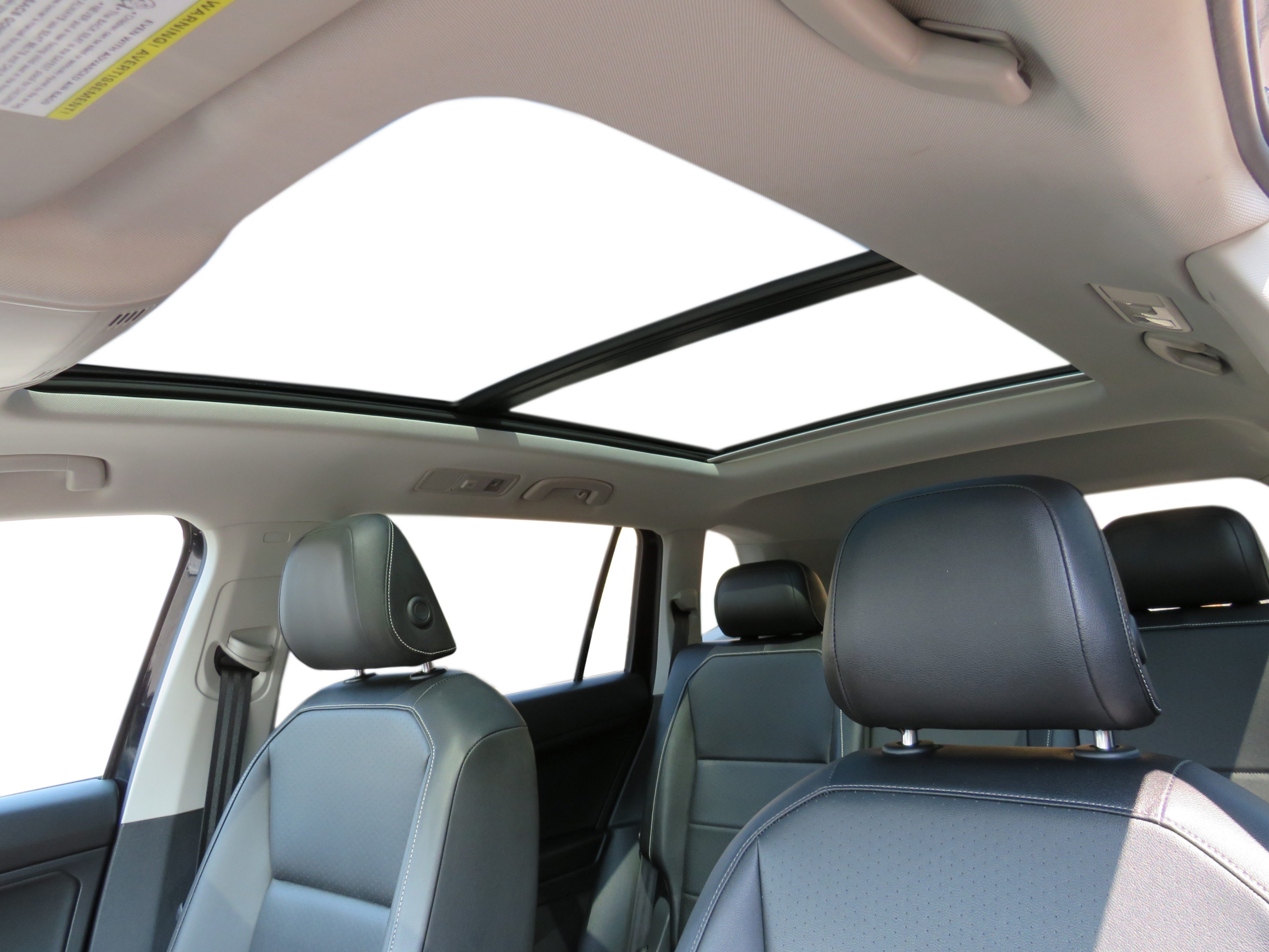 /laautomotive/2021-Volkswagen-Tiguan-48691019702894844.jpg