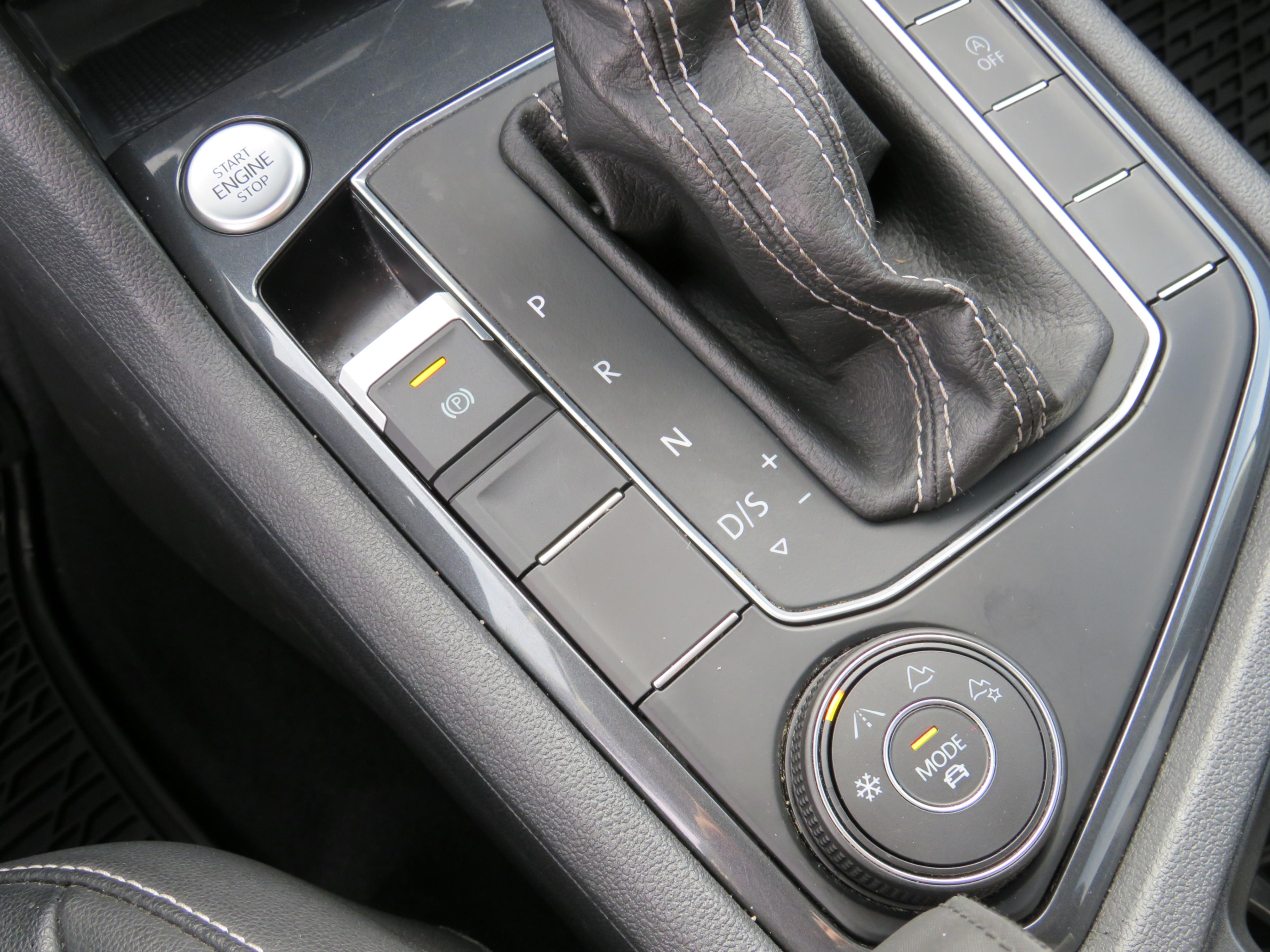 /laautomotive/2021-Volkswagen-Tiguan-7502992695754034.jpg