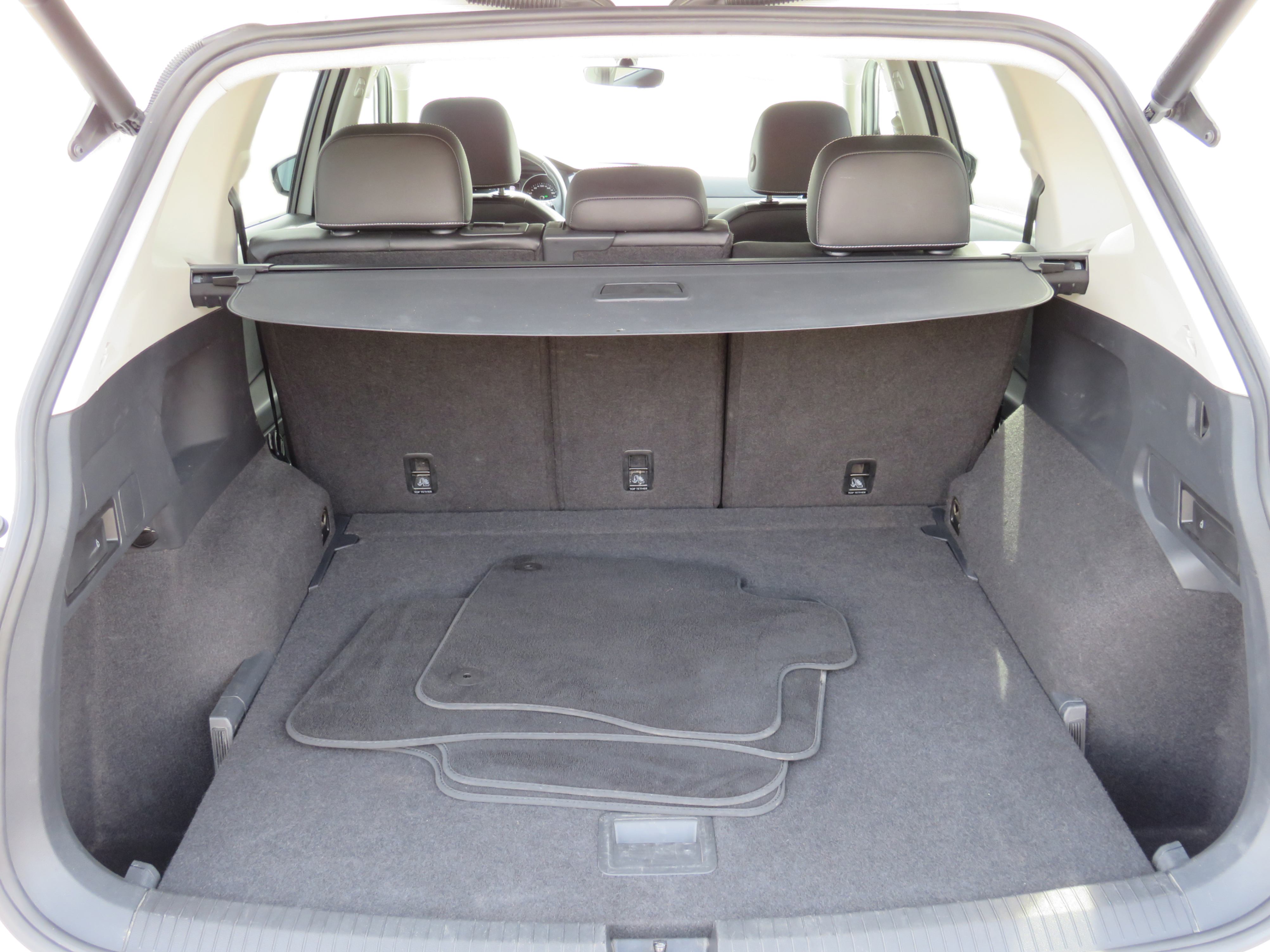/laautomotive/2021-Volkswagen-Tiguan-9347176396030201.jpg