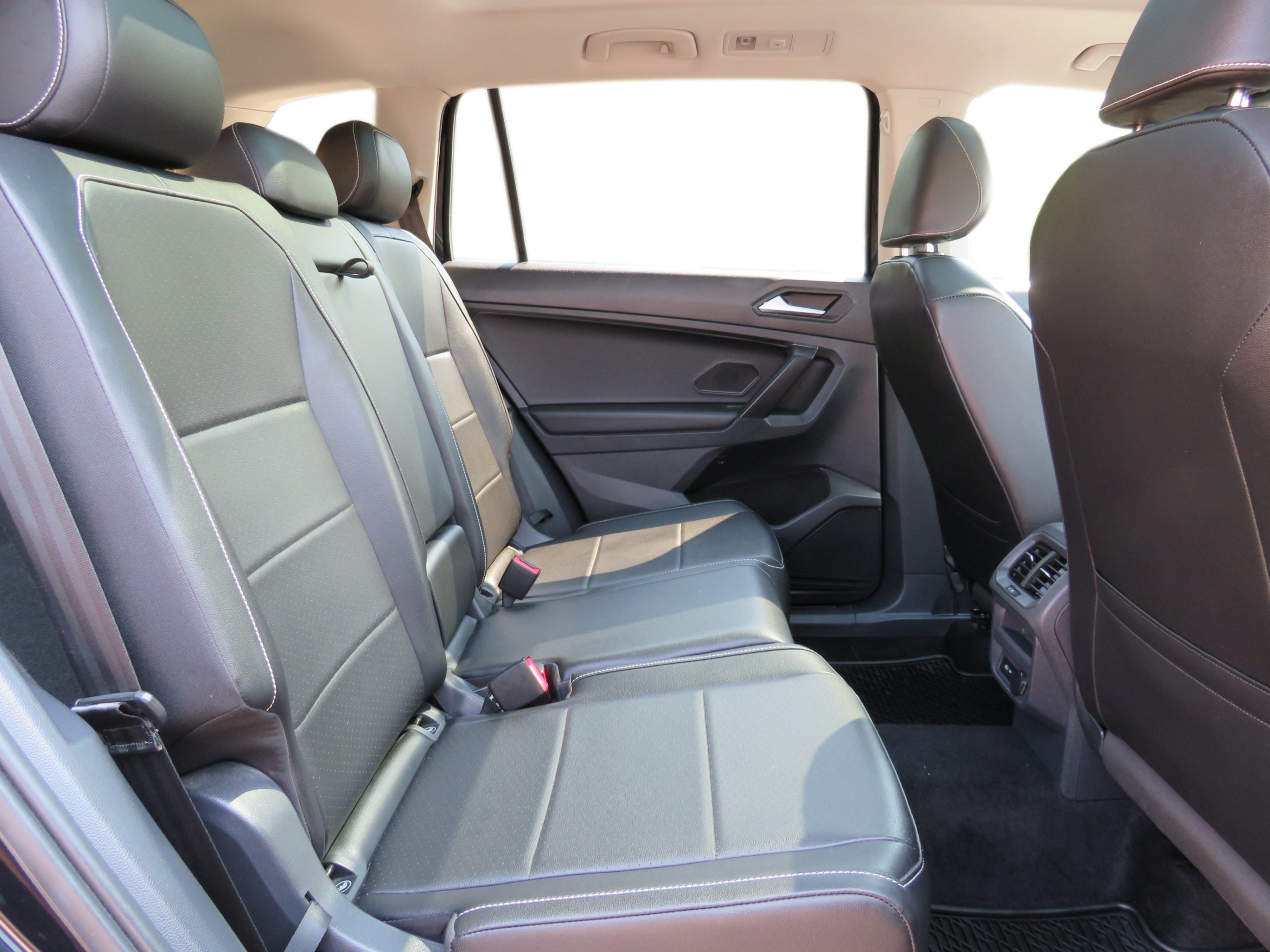 /laautomotive/2021-Volkswagen-Tiguan-9513895877059522.jpg