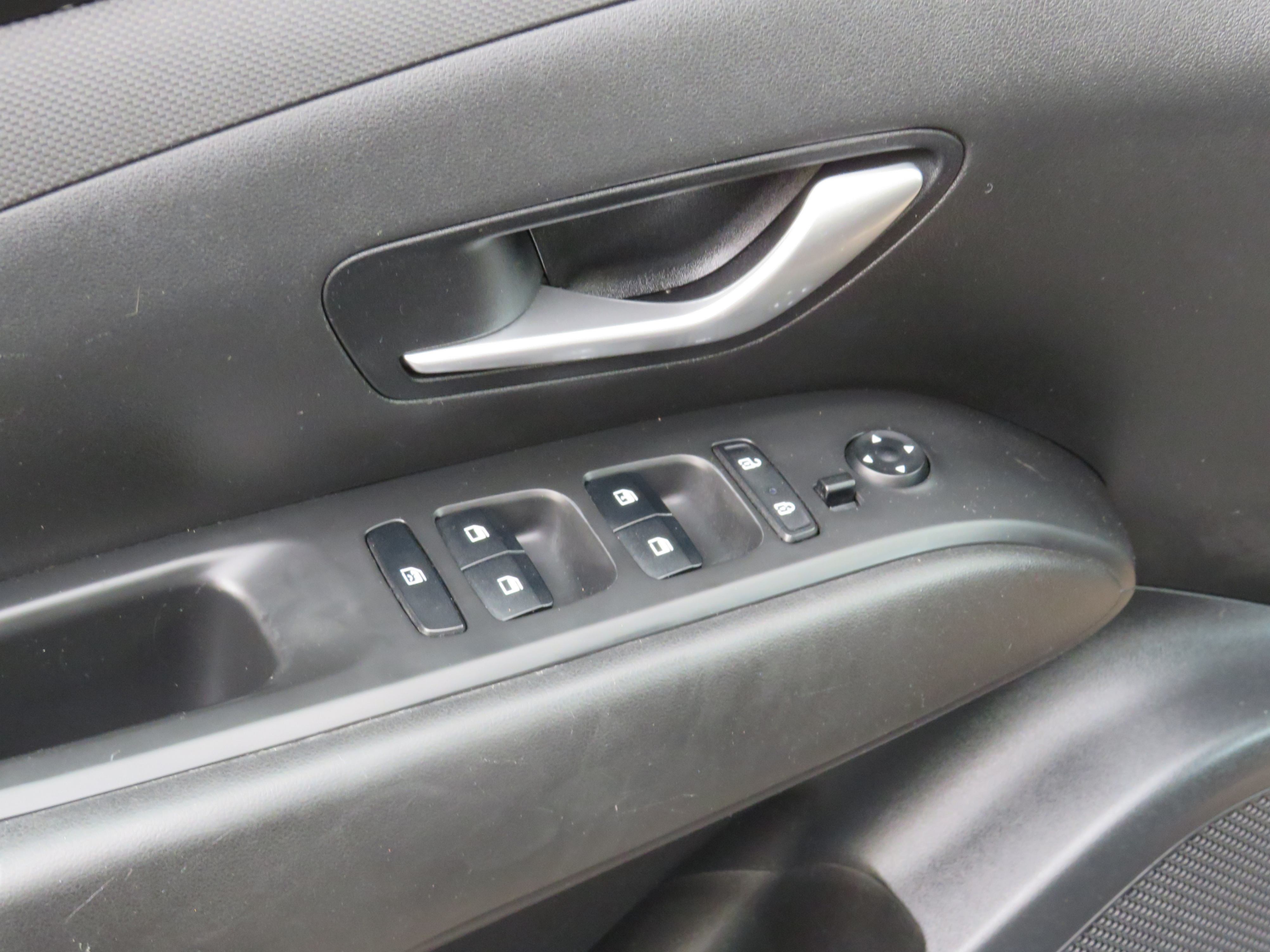/laautomotive/2022-Hyundai-Tucson-9321048746204652.jpg