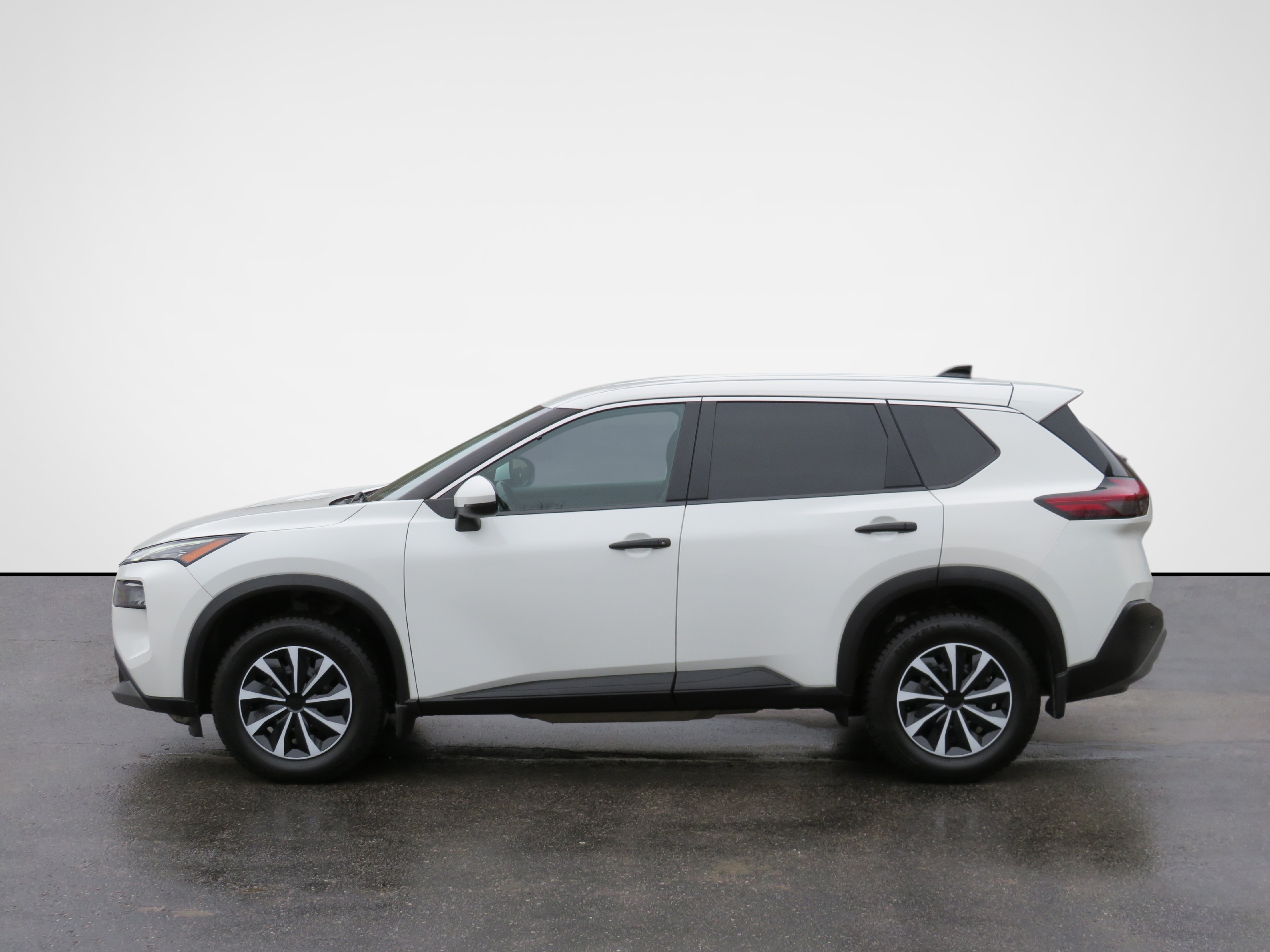 /laautomotive/2022-Nissan-Rogue-548369376956936.jpg